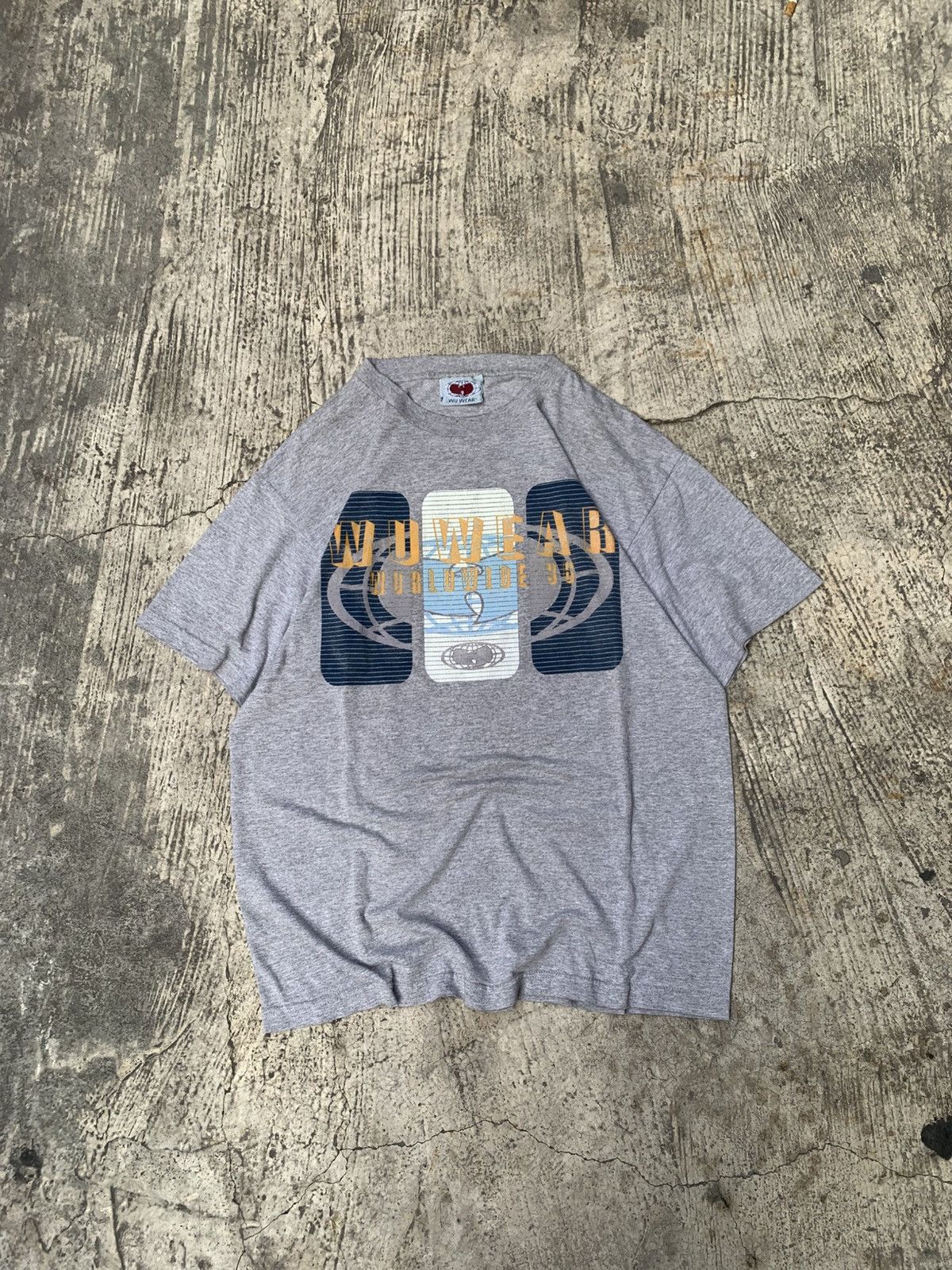 Vintage 90's wu wear worldwide tshirt