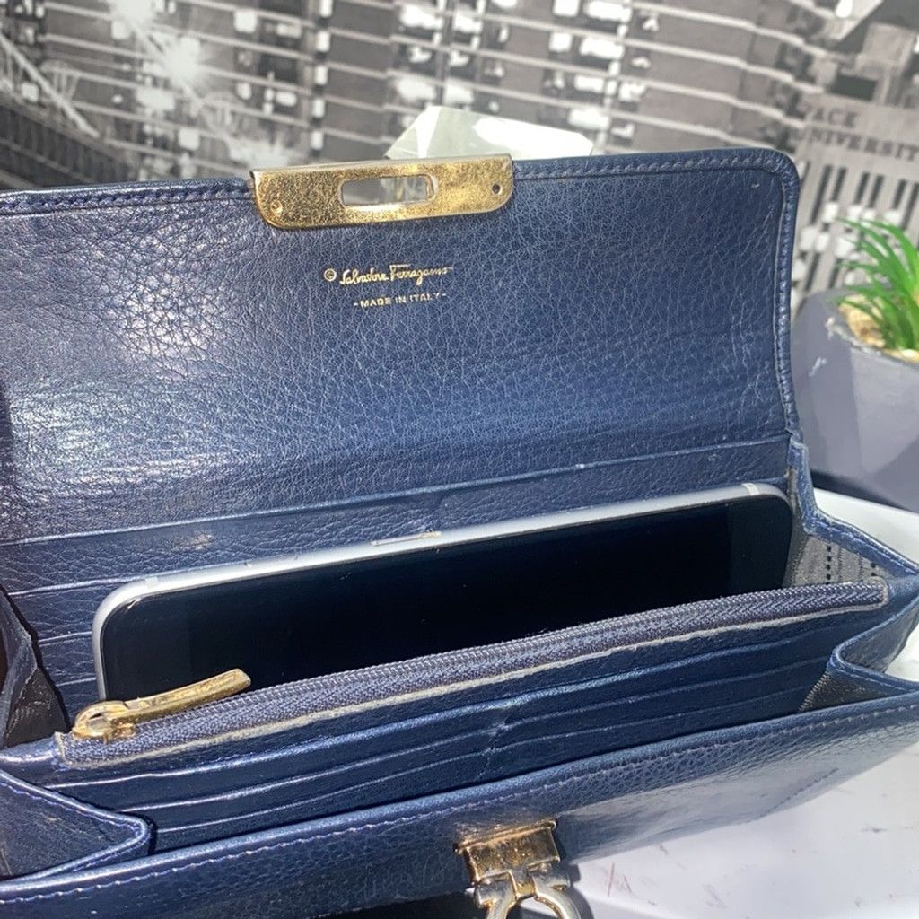 Salvatore Ferragamo Authentic 💙 Ferragamo Long Wallet Size ONE SIZE - 7 Thumbnail