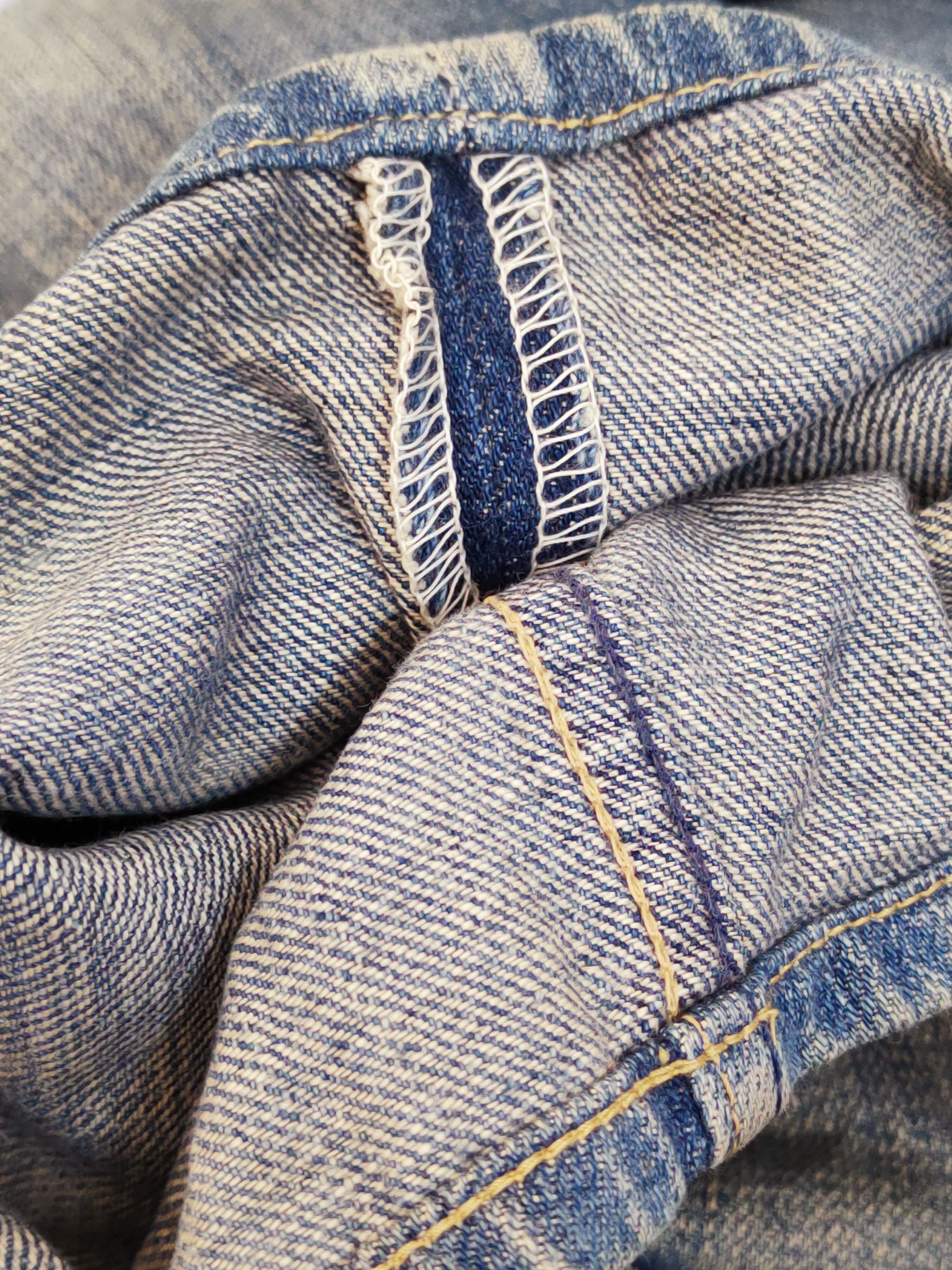 Levi's 503 Levi's Dark Blue Distressed Ripped Jeans #W494 Size US 31 - 15 Thumbnail