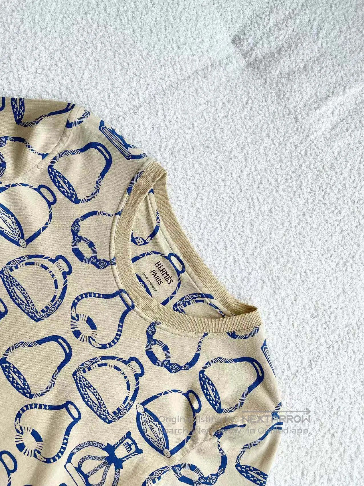 Hermes Hermes The pattern is full of embroidered T-shirts with sh Size XXS / US 00 / IT 34 - 4 Thumbnail