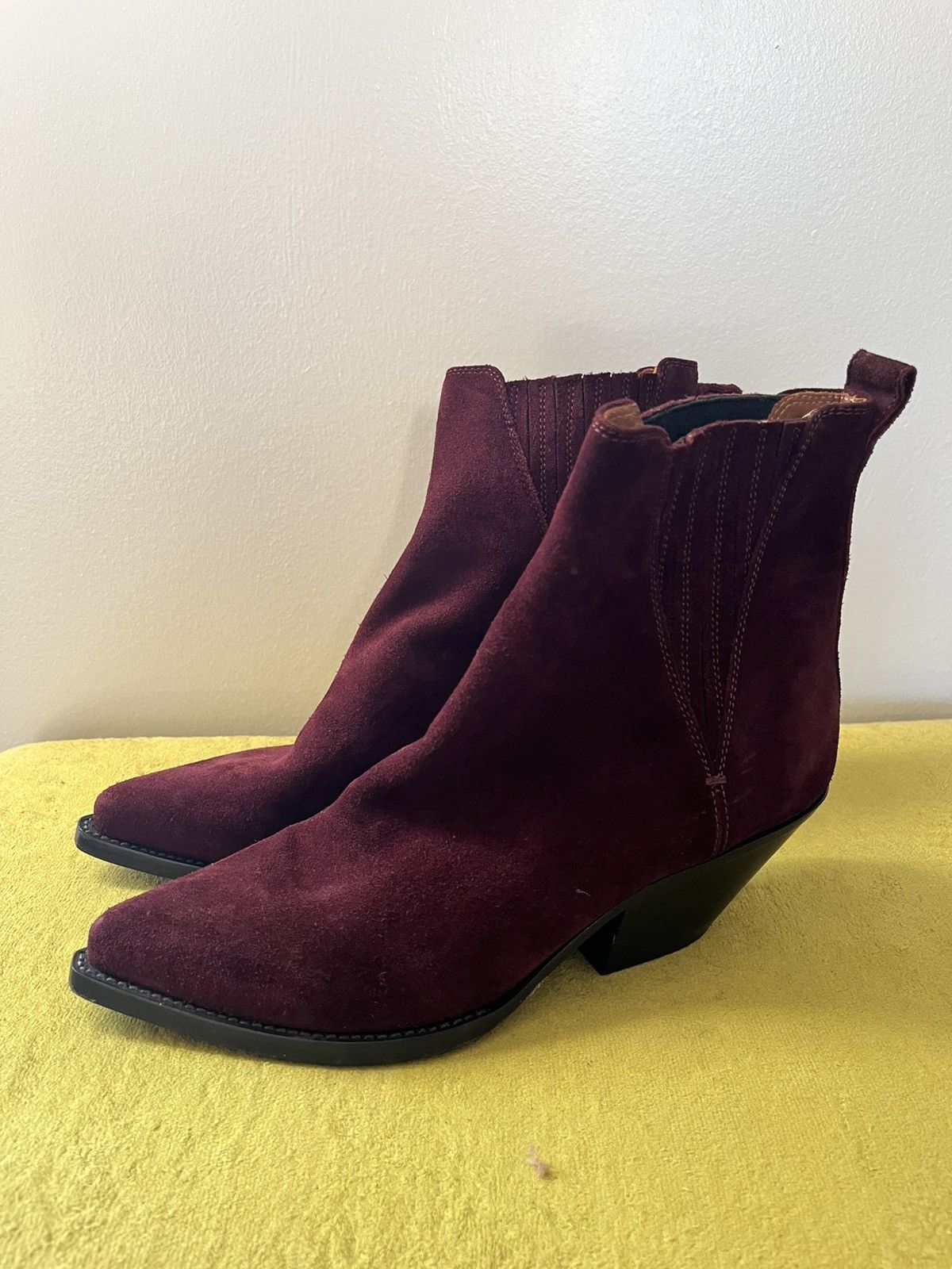 Frye Frye Suede Ankle Boots Size US 7 / IT 37 - 1 Thumbnail