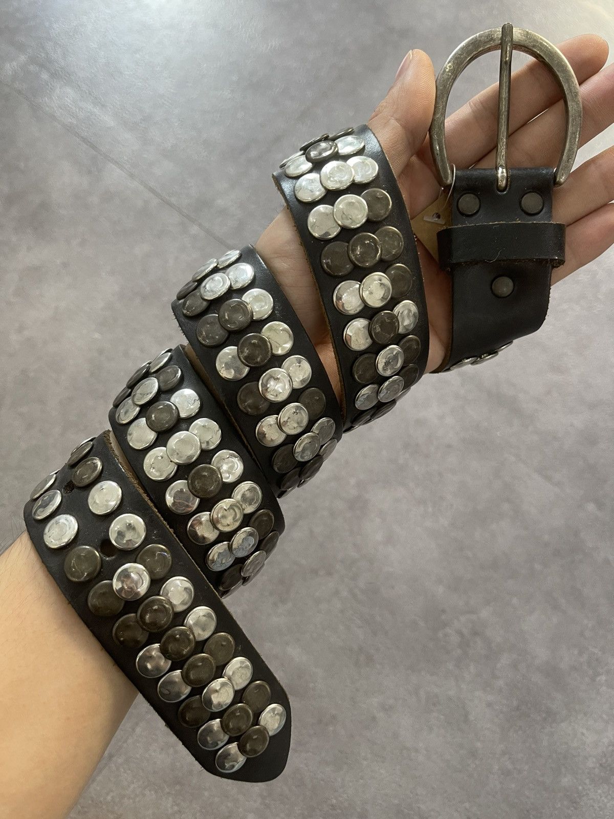 Vanzetti studded black leather belt Vanzetti BELT RIVETS AND BUCKLE - Belt - black - Zalando main image 2