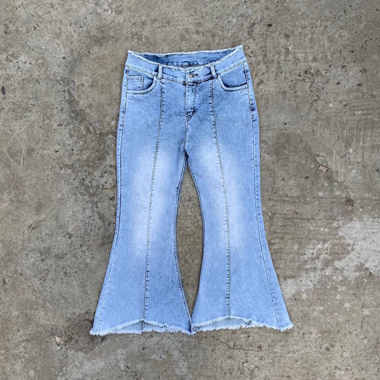 Le Grande Bleu (L.G.B.) Vintage Japanese Style Women’s Flared Crazy 🤪 Fit Jeans Size 26" / US 2 / IT 38 - 1 Thumbnail