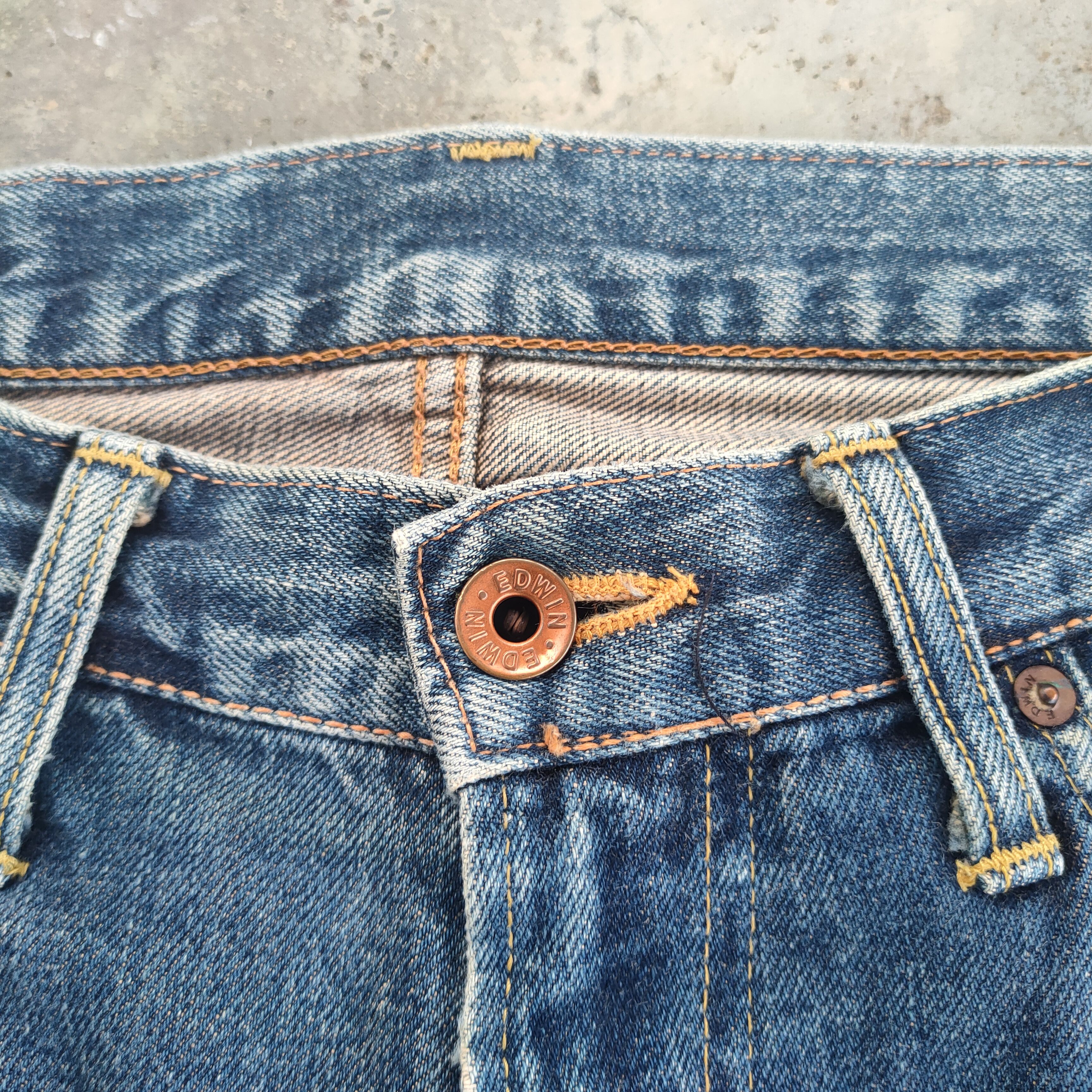 Edwin VINTAGE EDWIN 505X ORANGE TAG FADED RIPPED JEAN DENIM PANTS Size US 32 / EU 48 - 6 Thumbnail