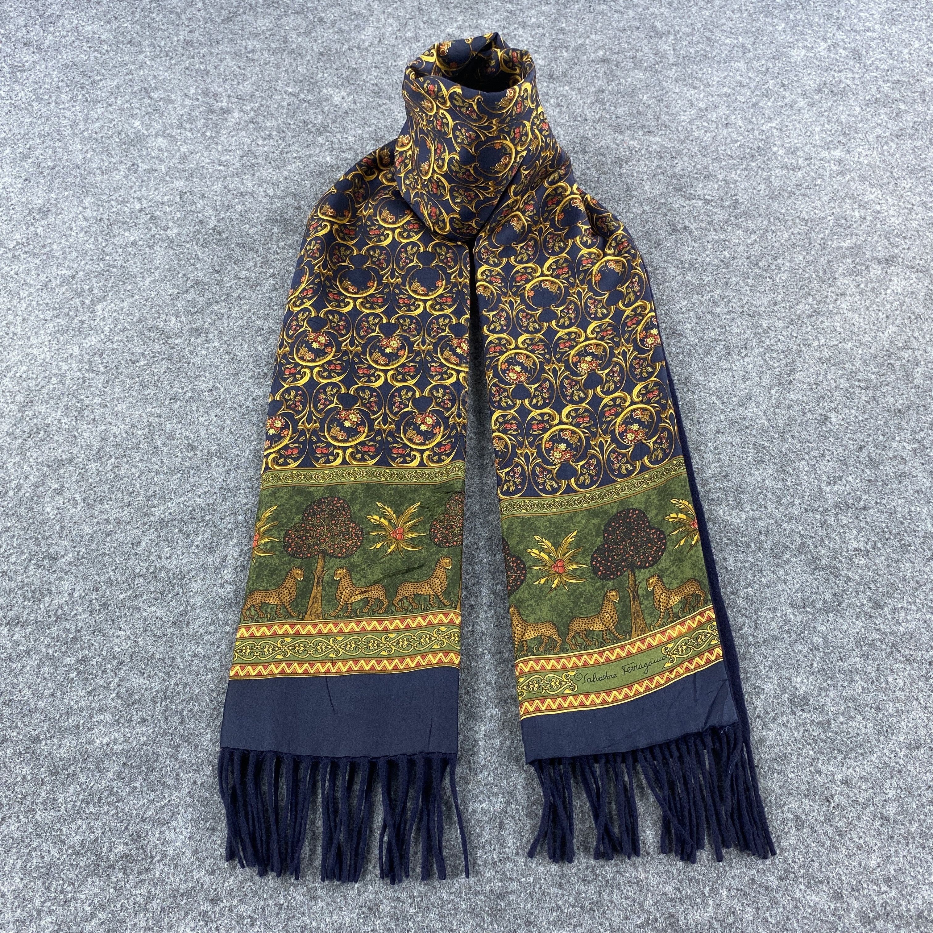 Salvatore Ferragamo × Vintage Salvatore Ferragamo Scarf # Muffler # Neckwear # D650 Size ONE SIZE - 1 Thumbnail