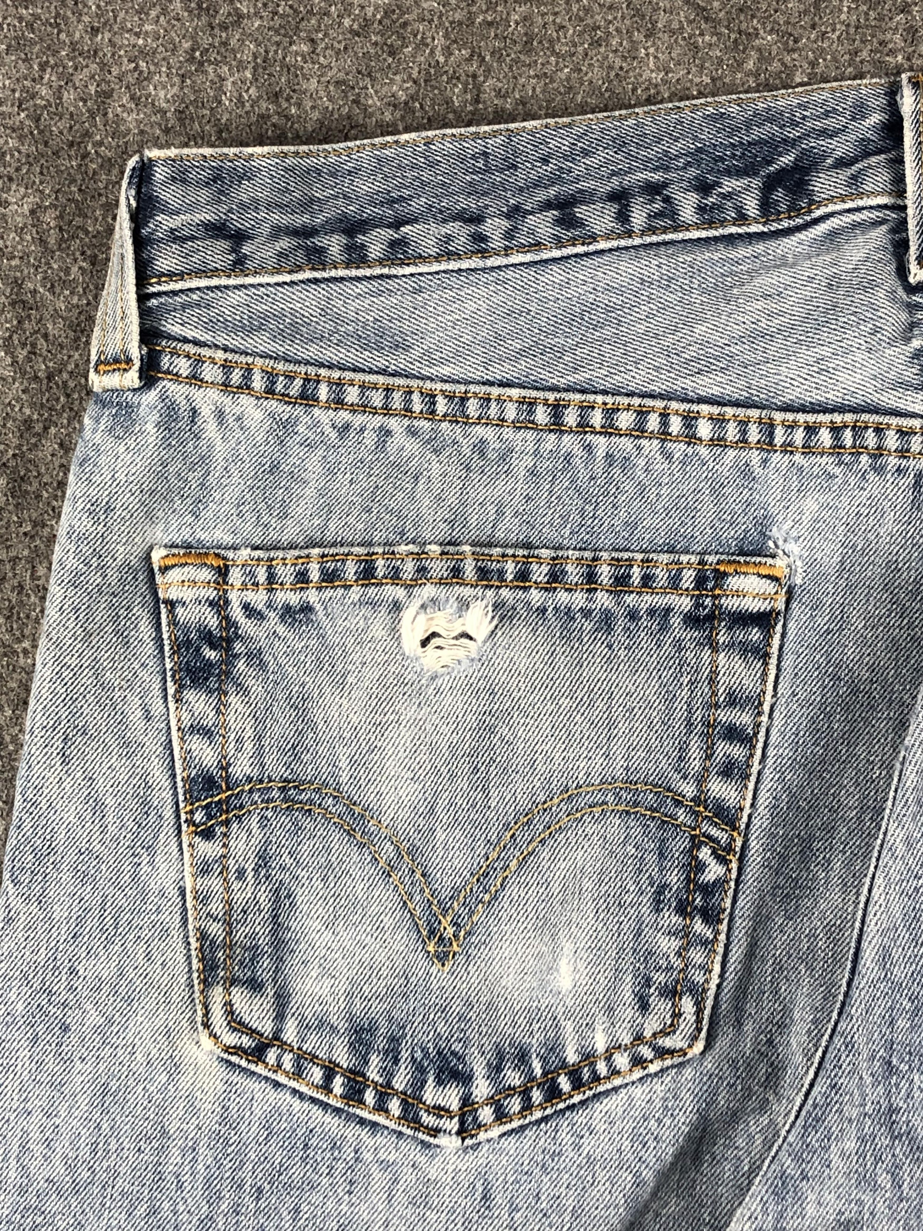 Levi's × Vintage Vintage Cropped Levis 501 Faded Blue Jeans DP2235 Size US 33 - 19 Thumbnail
