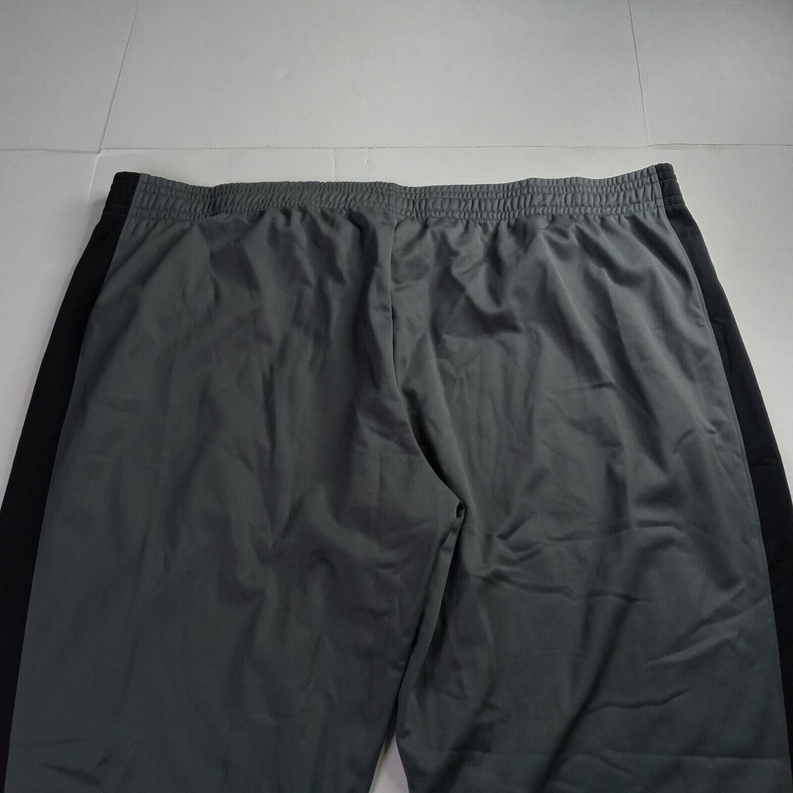 Under Armour Under Armour Sweatpants Men's 4xl Gray Black Loose Fit Size US 44 / EU 60 - 9 Thumbnail