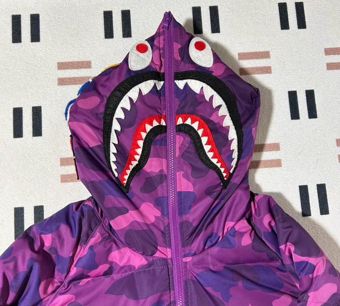 Bape COLOR CAMO SHARK DOWN JACKET Size US L / EU 52-54 / 3 - 3 Thumbnail