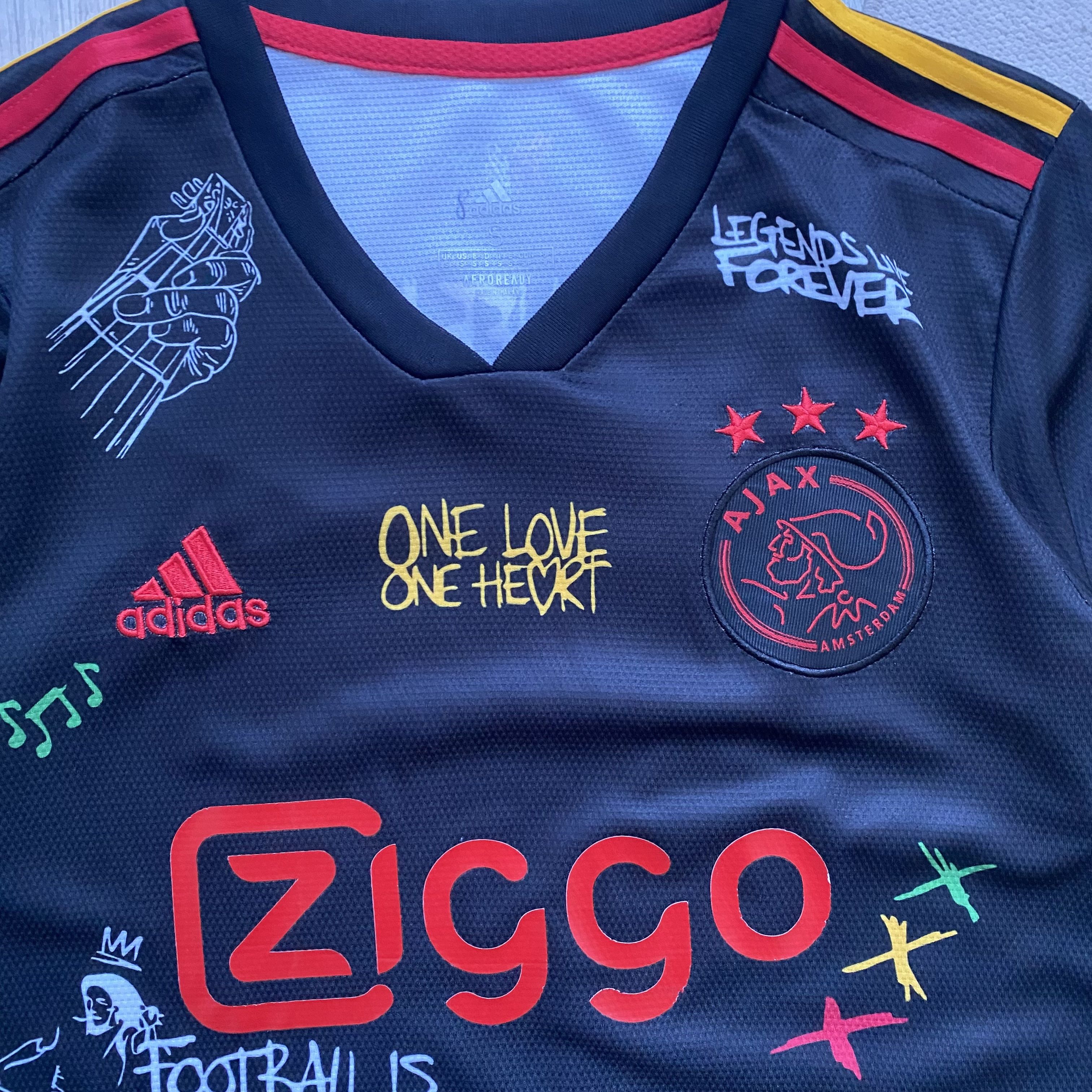 Adidas × Bob Marley ⚽️ Bob Marley Adidas Ajax soccer jersey Blockore Y2K Size US S / EU 44-46 / 1 - 6 Thumbnail
