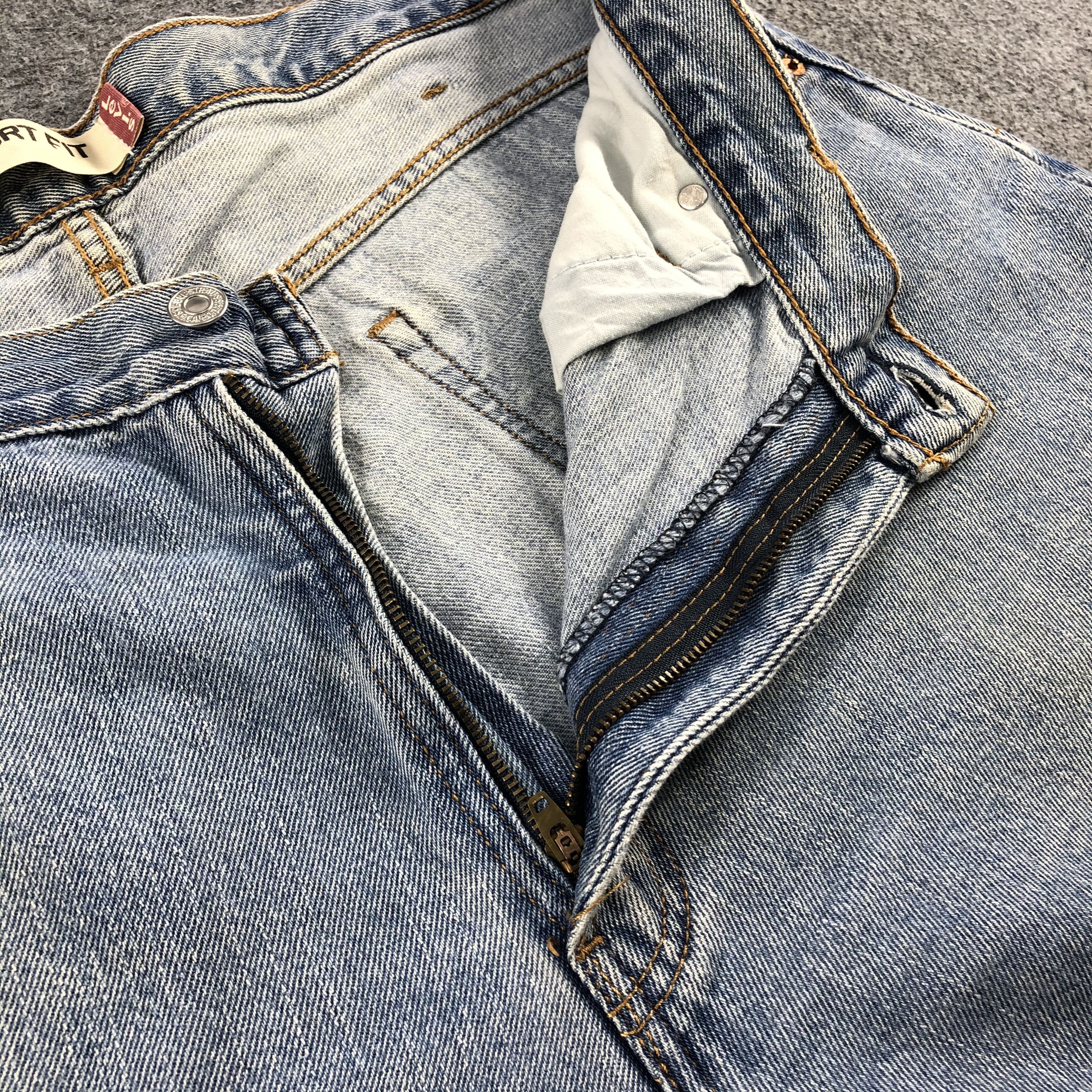Levi's Vintage Blue Wash Levis 560 Jeans-J1680 Size US 39 - 9 Thumbnail