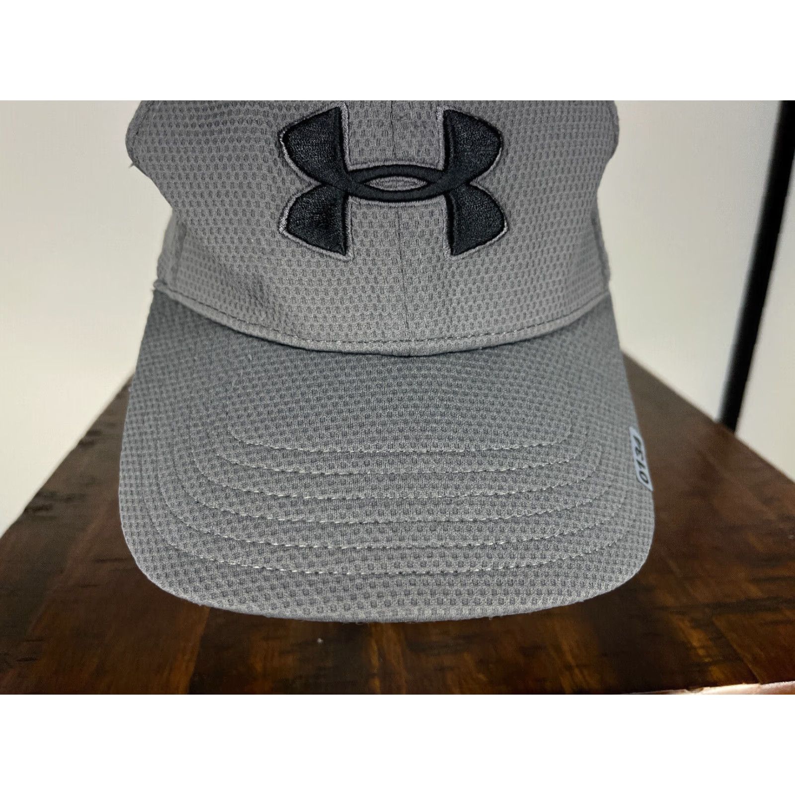Under Armour Under Armour Hat Cap Fitted XL Gray Polyester Outdoors Camp Hike Men Baseball Cap Adult Black Outdoor Sports Casual Travel Size ONE SIZE - 3 Thumbnail