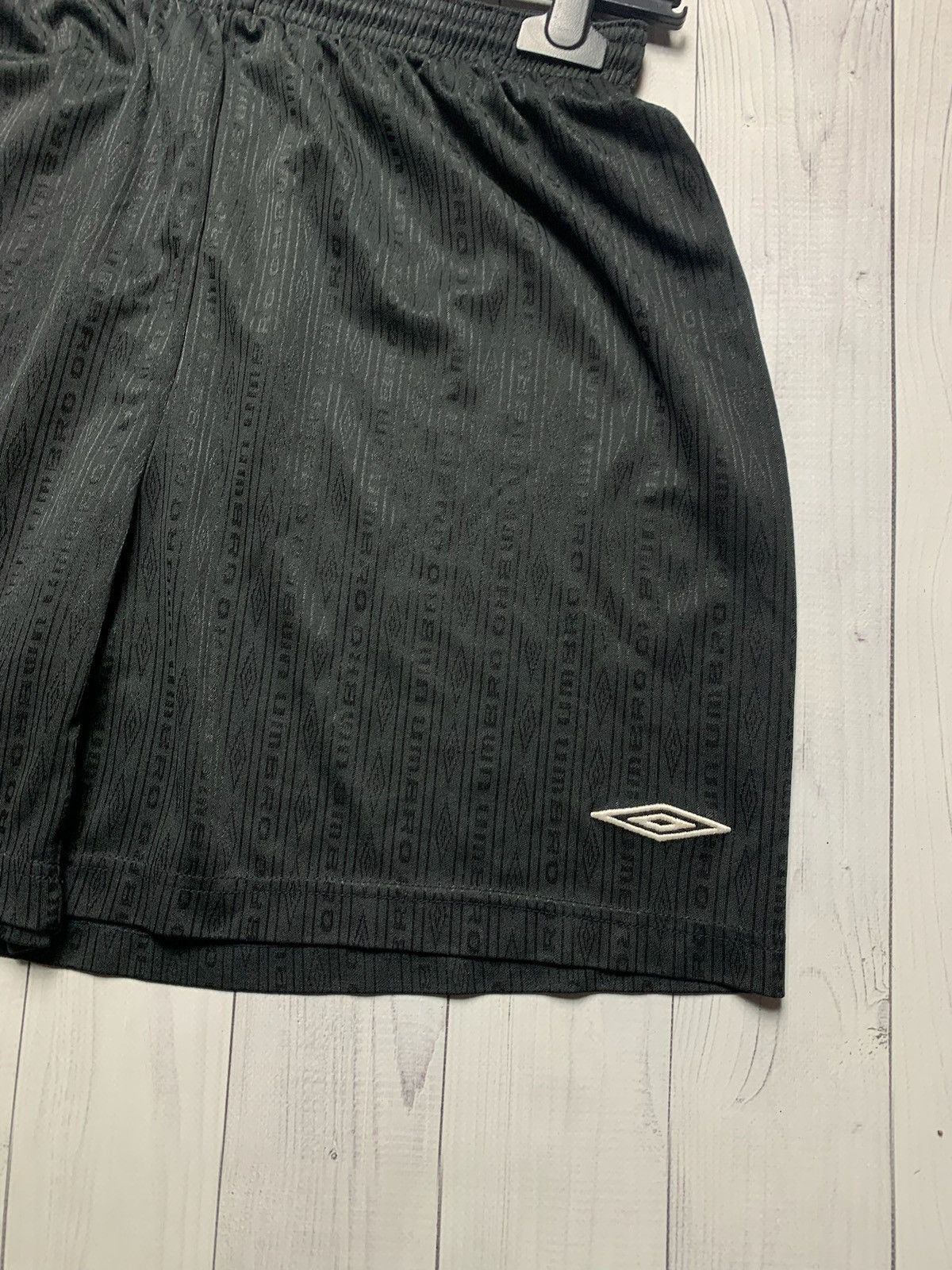 Umbro × Vintage Vintage Umbro soccer shorts monogram size XL black Size US 36 / EU 52 - 2 Thumbnail