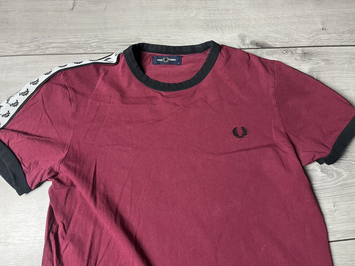 Fred Perry Fred Perry tshirt sleeve logo size Medium Size US M / EU 48-50 / 2 - 3 Thumbnail