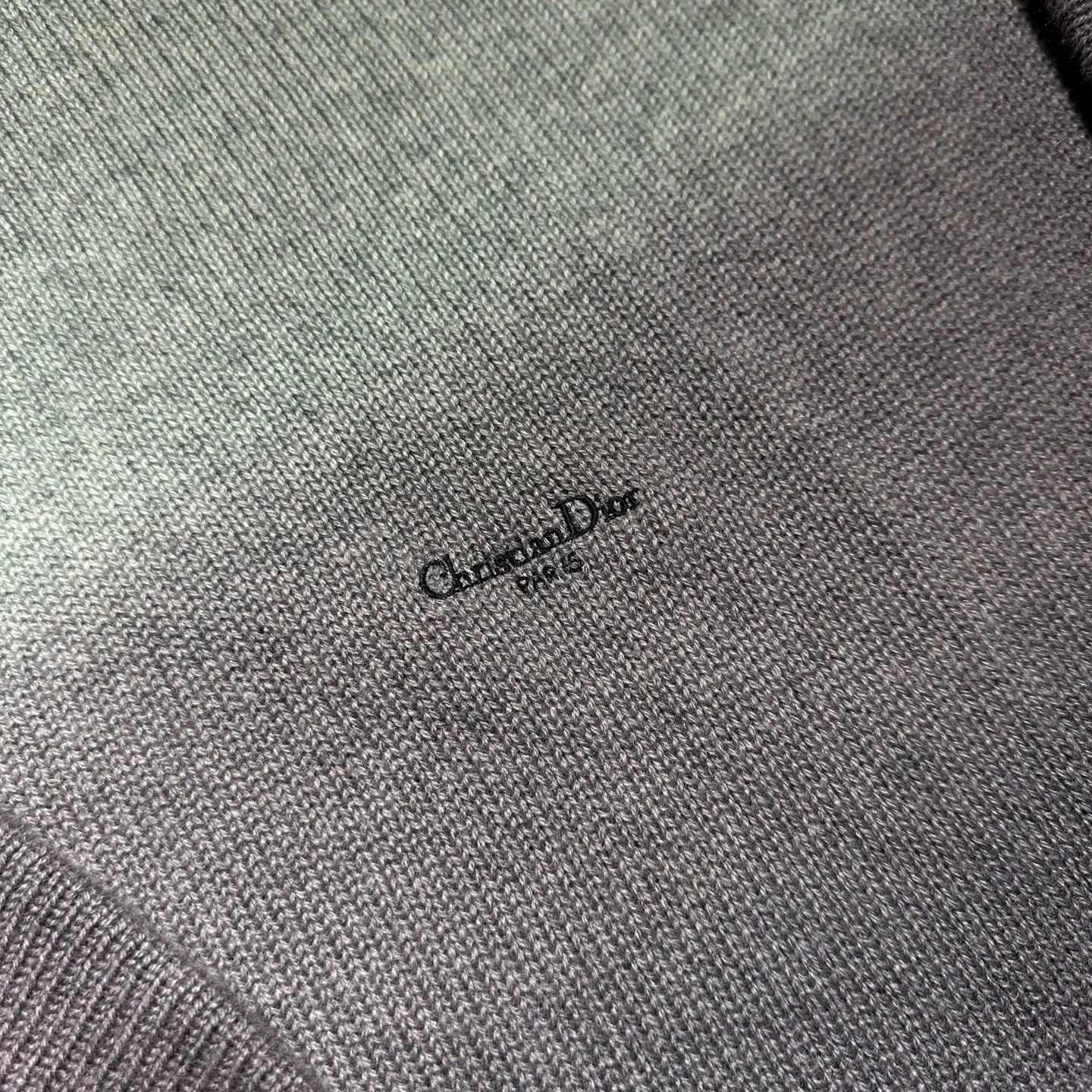 Christian Dior Monsieur Christian Dior slogan gradient off-shoulder cashmere M Size M / US 6-8 / IT 42-44 - 7 Thumbnail