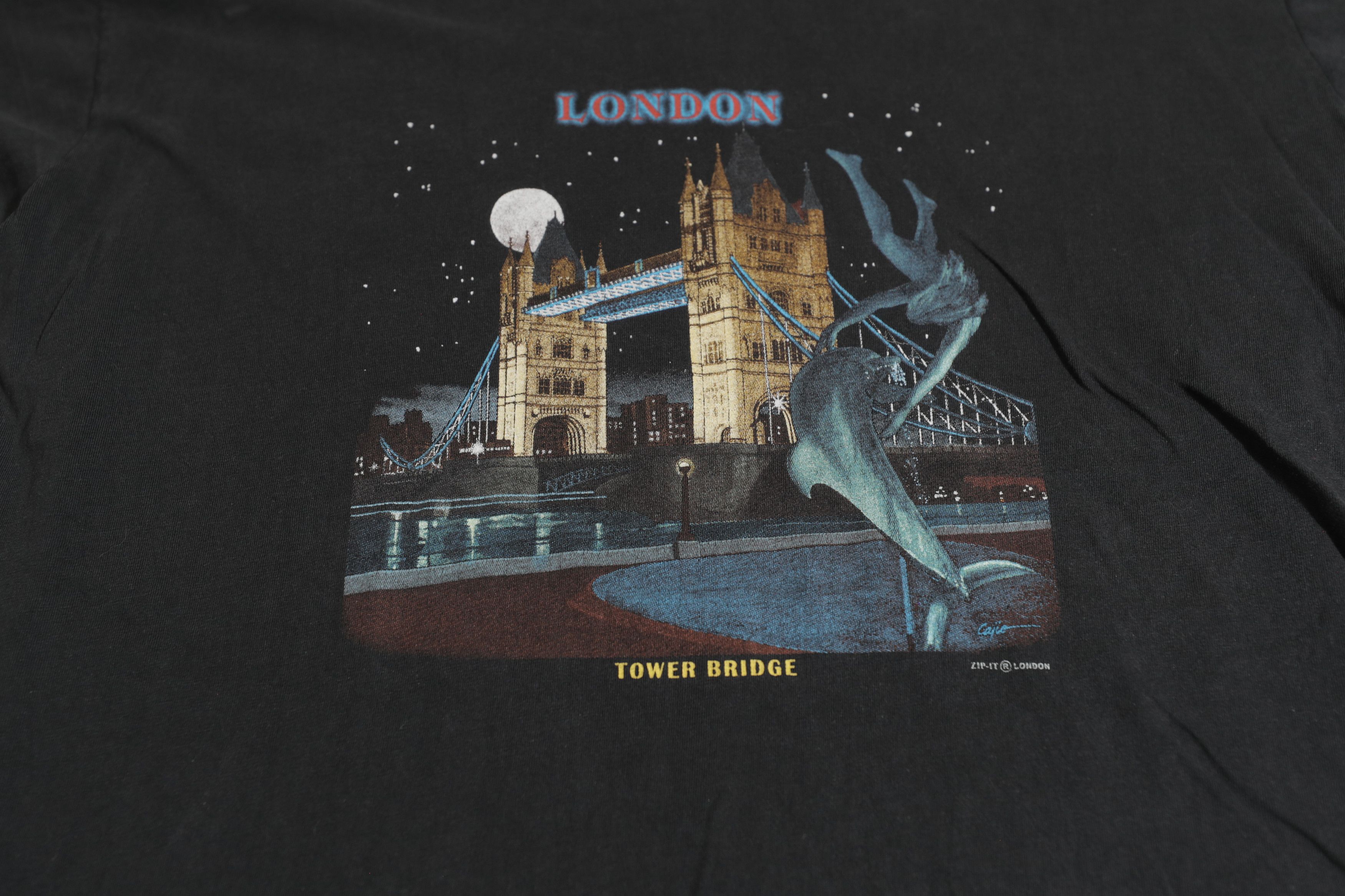 Other Zip-It London Tower Bridge Shirt (M) Size US M / EU 48-50 / 2 - 4 Thumbnail