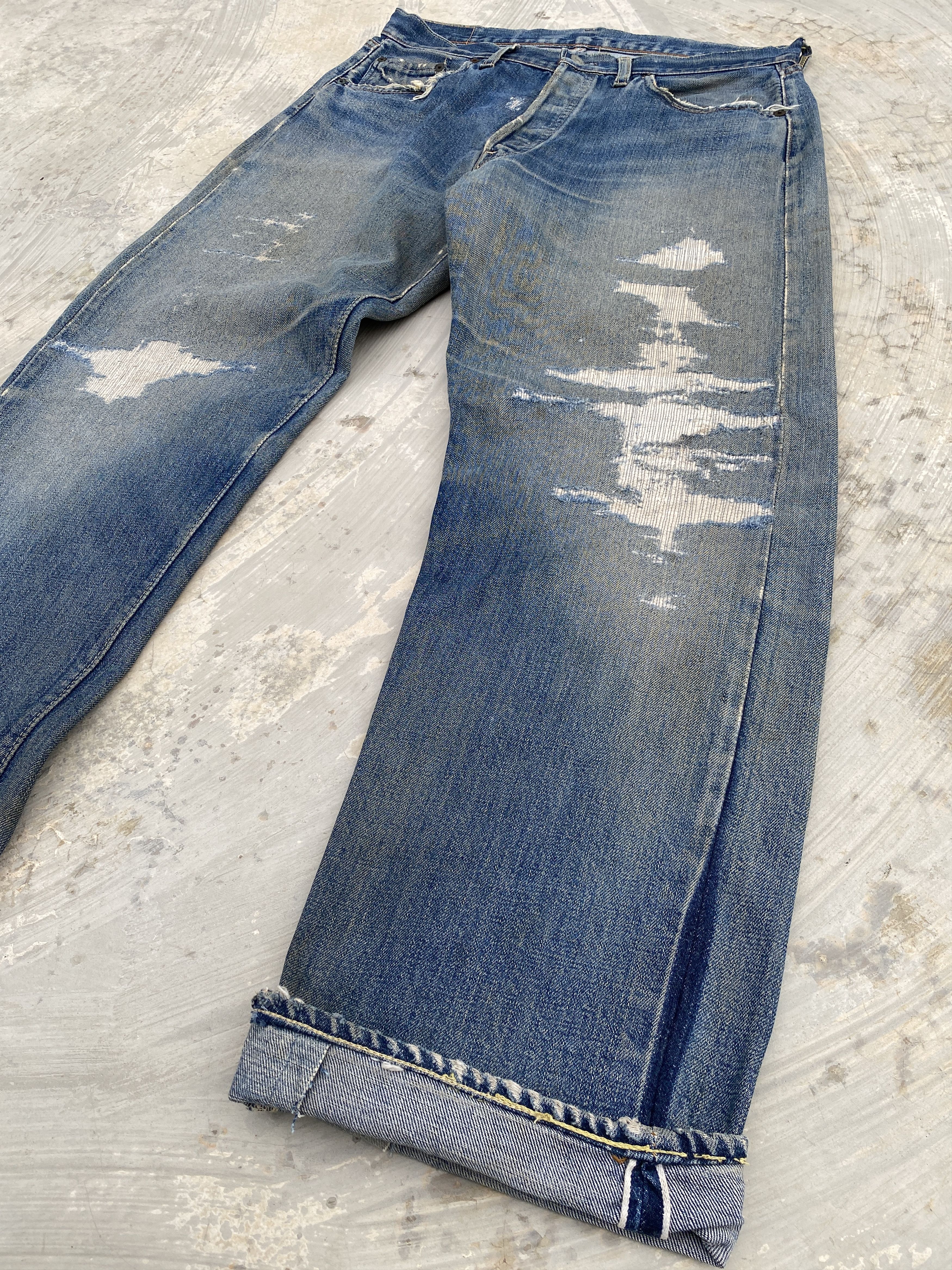 Levi's Vintage 60s Levis 501 Big E V-Stitch #6 Selvedge Jeans Size US 33 - 5 Thumbnail