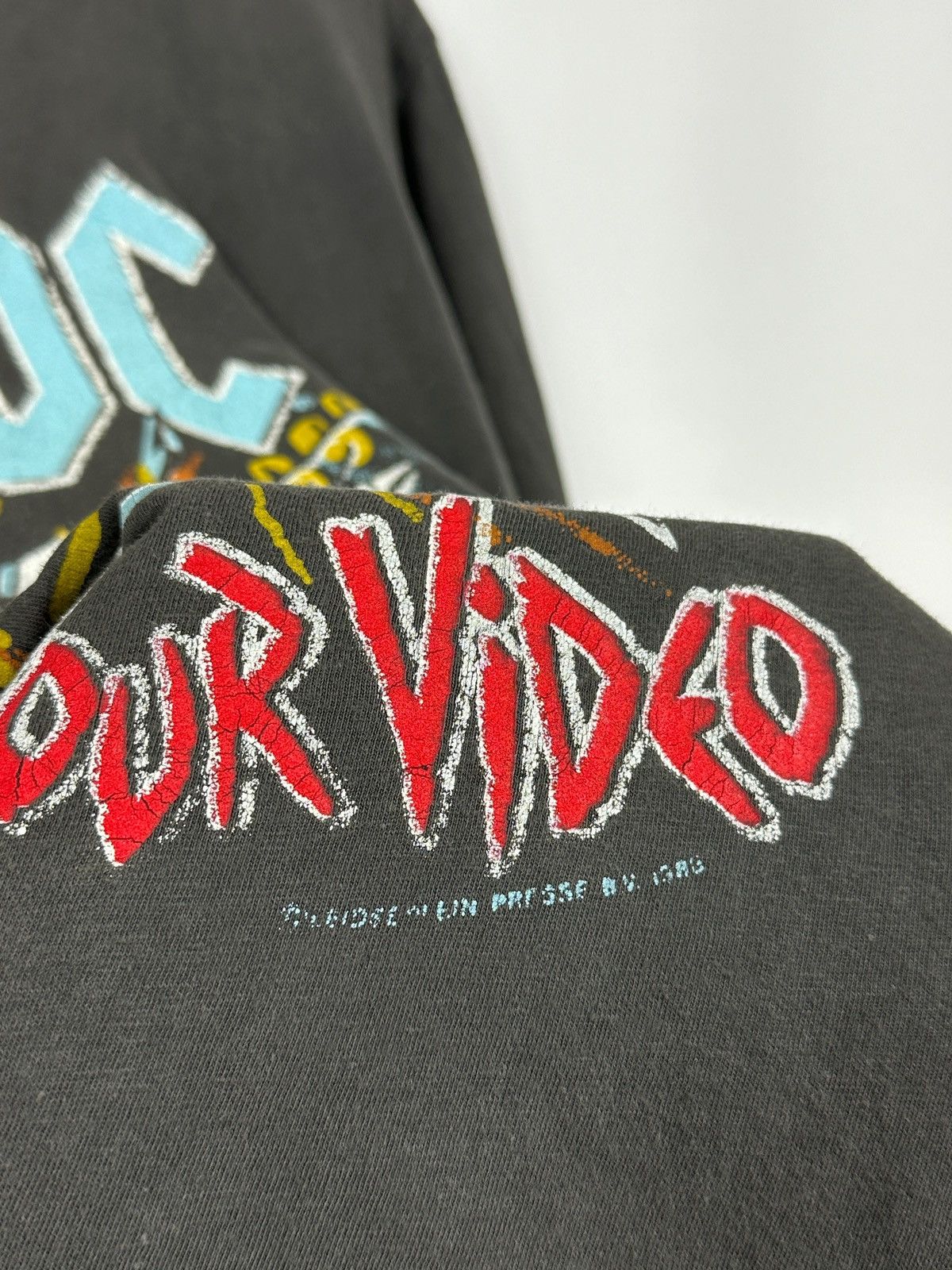 AC/DC 1988 Vintage AC/DC Blow Up Your Video Rare Band T-Shirt Size US S / EU 44-46 / 1 - 10 Thumbnail