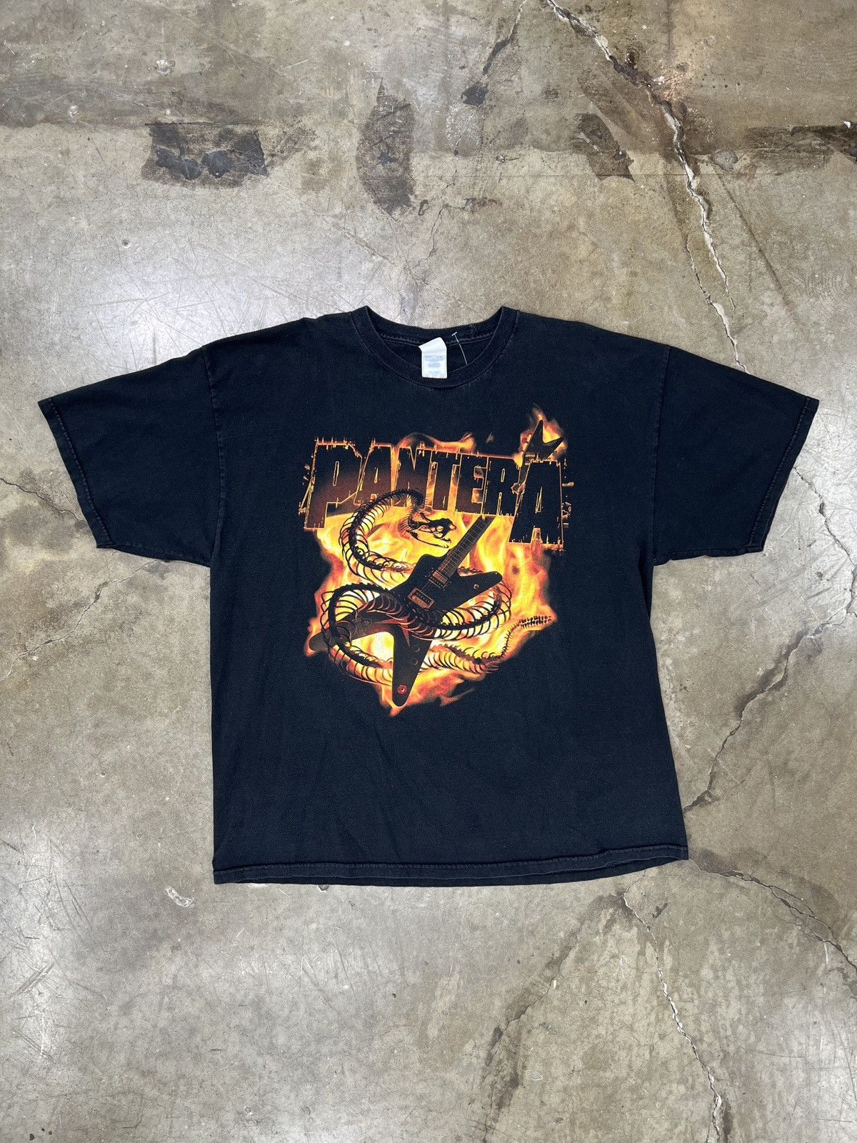 Band Tees × Vintage Vintage Pantera Skeleton Snake Guitar on Fire Tee Sz. 2XL Size US XXL / EU 58 / 5 - 2 Thumbnail