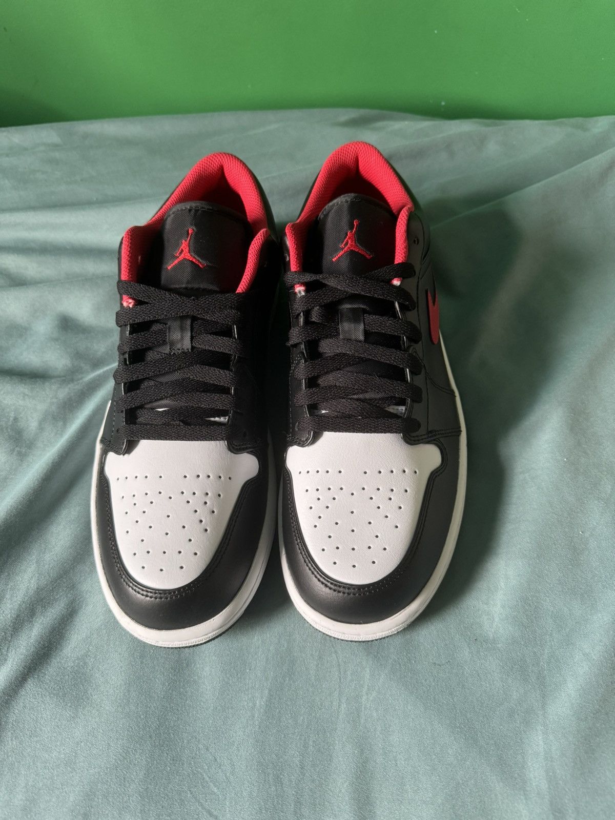 Jordan Brand Nike Air Jordan 1 Low White Toe 2022 Size US 11.5 / EU 44-45 - 7 Thumbnail