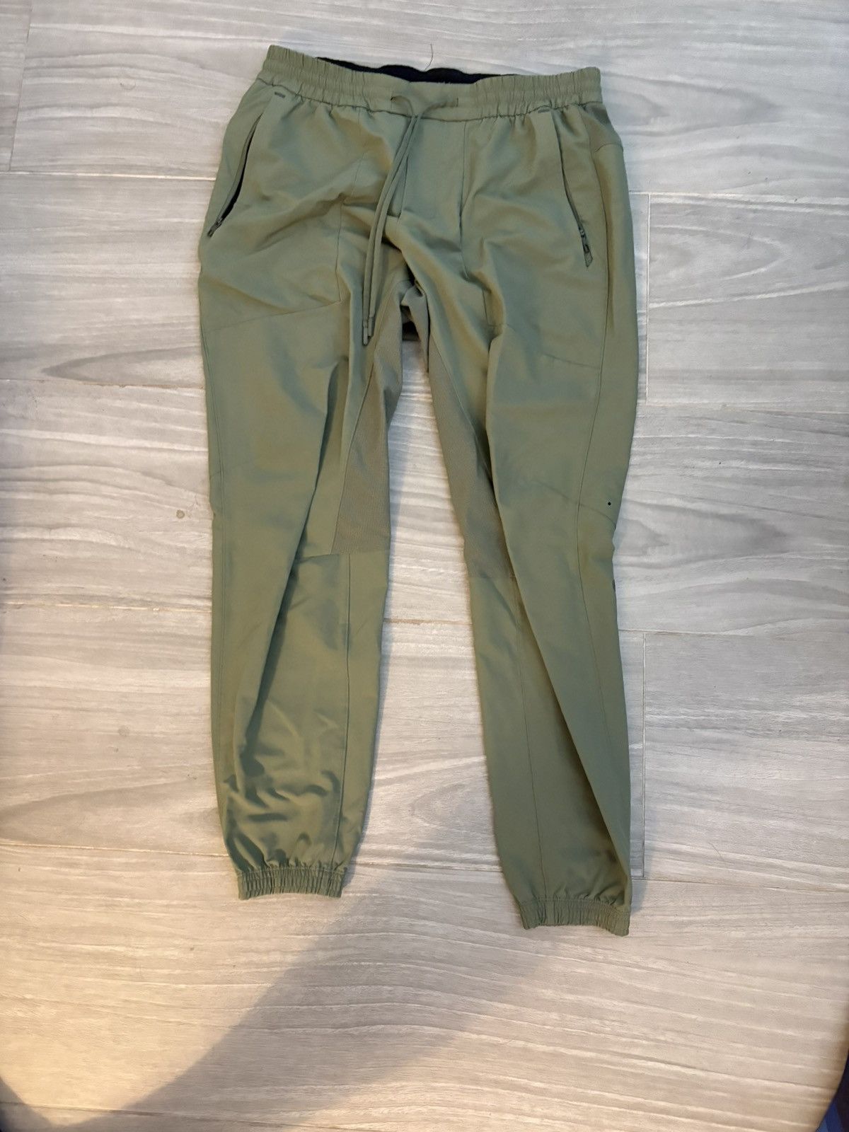 Lululemon Lululemon license to train jogger green twill size M Size US 32 / EU 48 - 3 Thumbnail