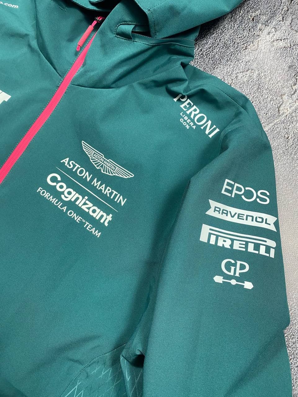 Other ASTON MARTIN F1 Team Tech Shell Jacket Size US L / EU 52-54 / 3 - 3 Thumbnail