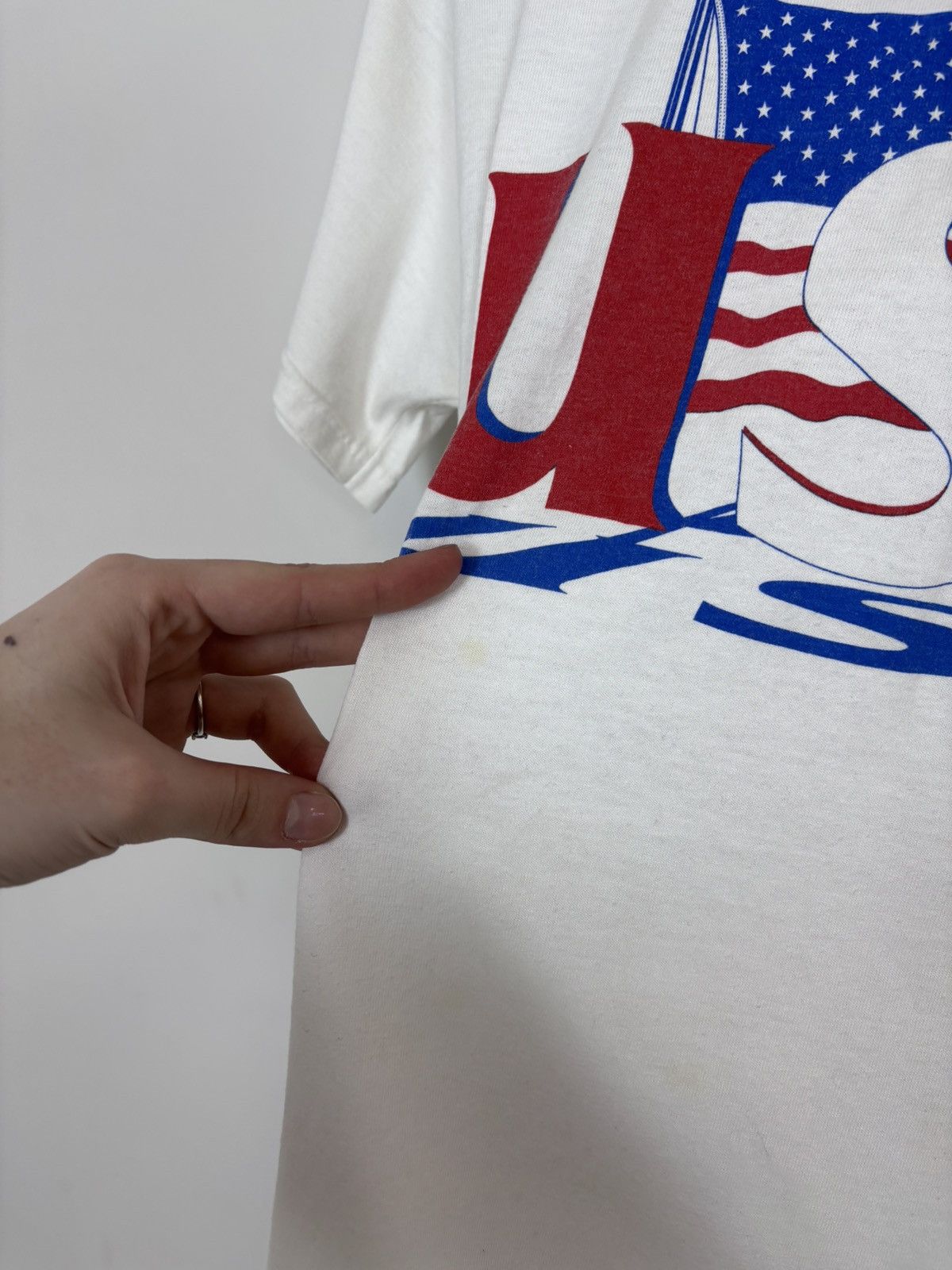 Fruit Of The Loom Vintage 1990s Big USA Flag Logo White T-Shirt Tee Size US M / EU 48-50 / 2 - 11 Thumbnail