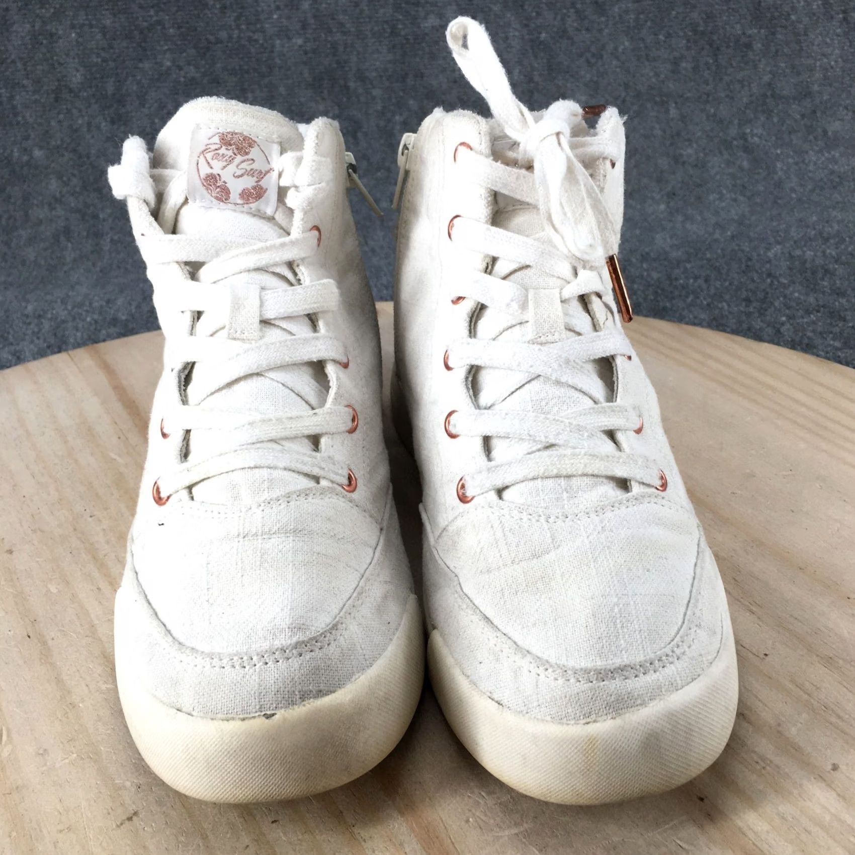 Vintage ROXY Surf Shoes Womens 8 High Top Wedge Sneakers White Fabric Lace Up Side Zip Sneaker Casual Shoes Womens Shoes Size M / US 6-8 / IT 42-44 - 7 Thumbnail