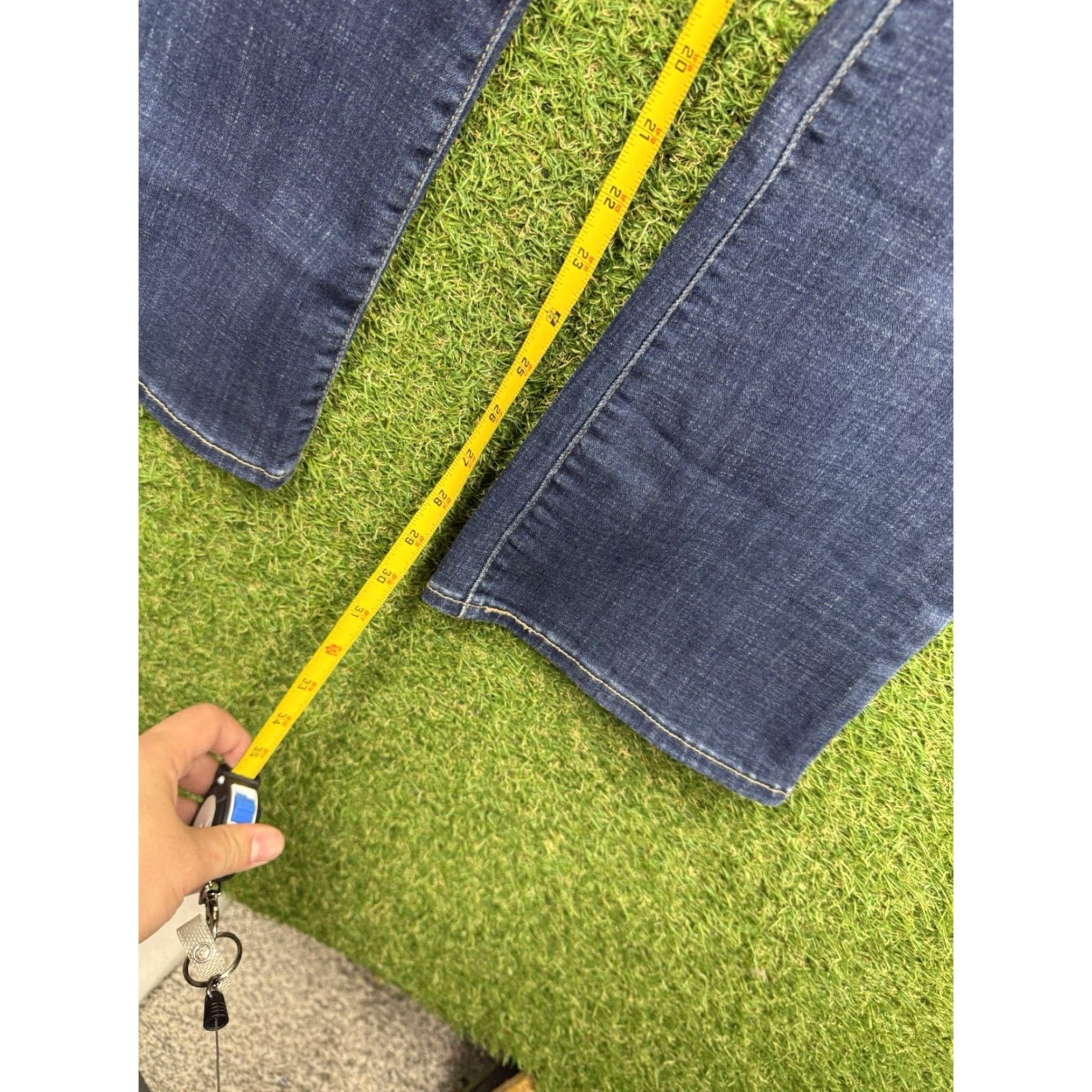 Levi's Levis 725 Jeans Womens 30x32 High Rise Bootcut Dark Wash Stretch Denim Workwear Size 30" / US 8 / IT 44 - 6 Thumbnail