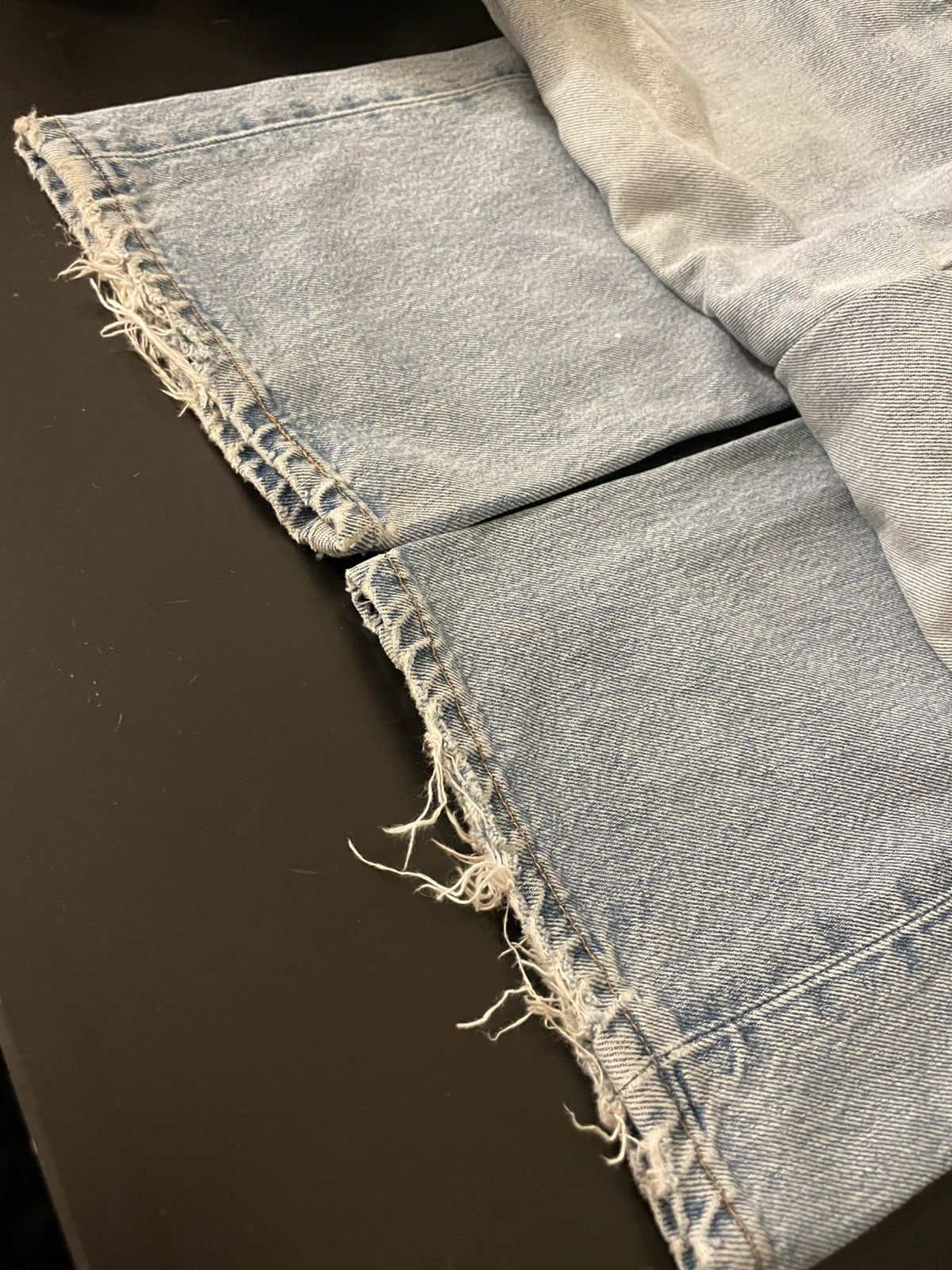 Levi's 90s 501s light wash Size US 34 / EU 50 - 3 Thumbnail