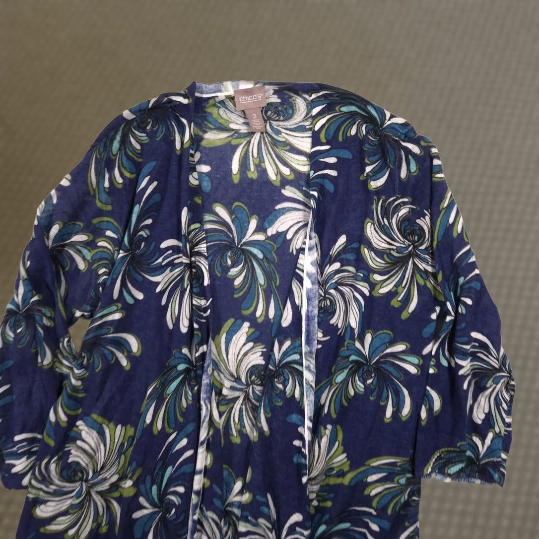 Vintage Chico's Cardigan Sweater Womens 2 Blue Floral Open Front Lightweight 3/4 Sleeve V-Neck Spring Casual Womens Size XS / US 0-2 / IT 36-38 - 1 Thumbnail
