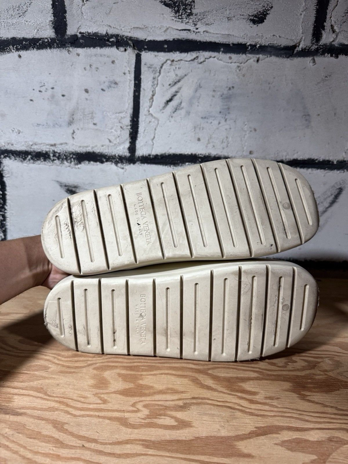Bottega Veneta Bottega Veneta Puddle Clogs Rubber Mules Ivory Size 46 (12) Size US 12 / EU 45 - 7 Thumbnail
