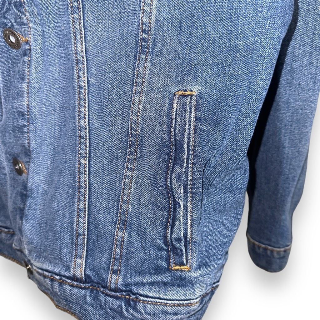 Levi's Levi’s Gold Mid Wash Denim Jean Jacket Size M Size US M / EU 48-50 / 2 - 7 Thumbnail
