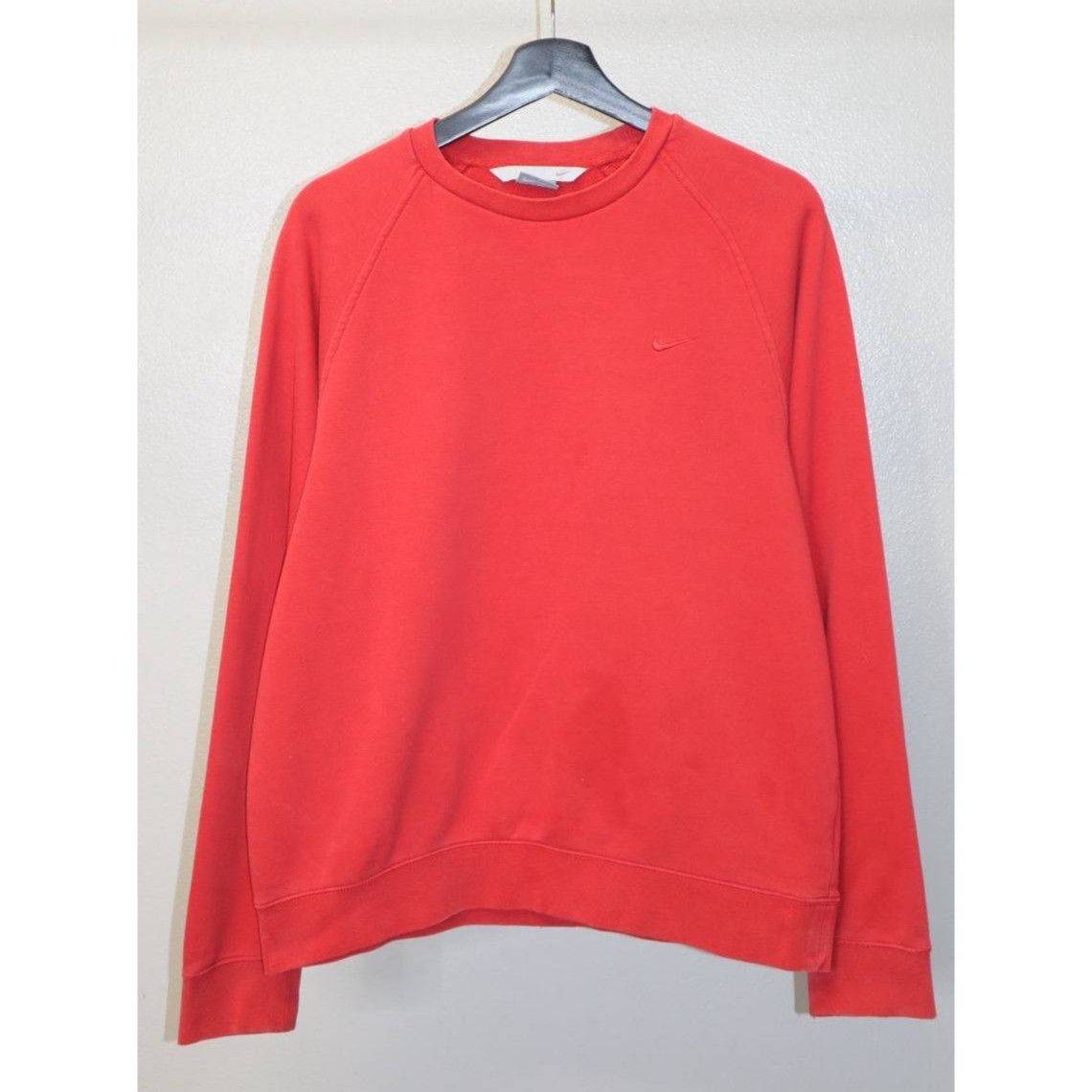 Nike 90s Vintage Nike Red Embroidered Swoosh Crewneck - Medium Size US M / EU 48-50 / 2 - 1 Thumbnail