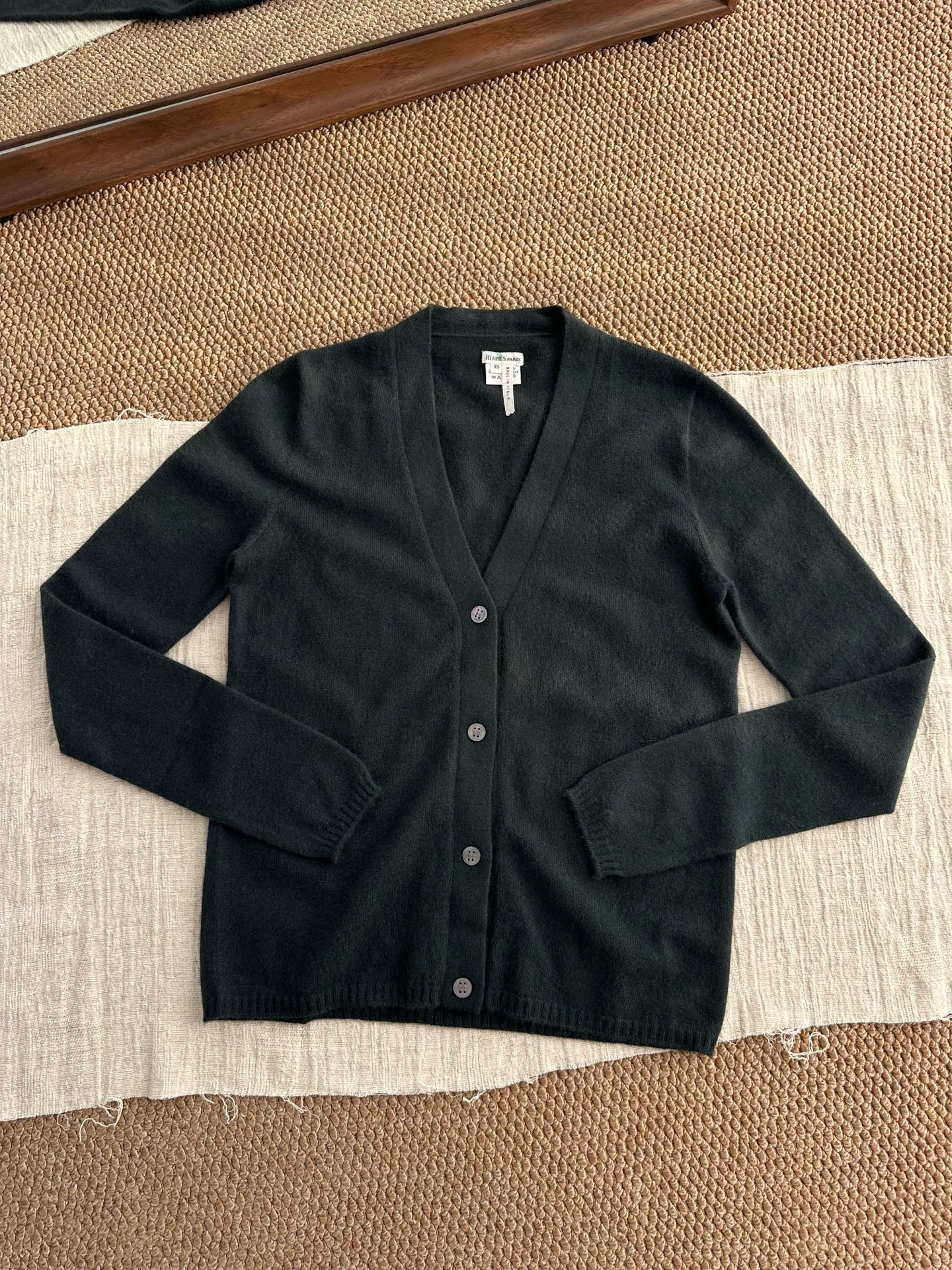 Hermes Hermès Margiela cashmere LS knit jacket wmn dark green Size XS / US 0-2 / IT 36-38 - 5 Thumbnail