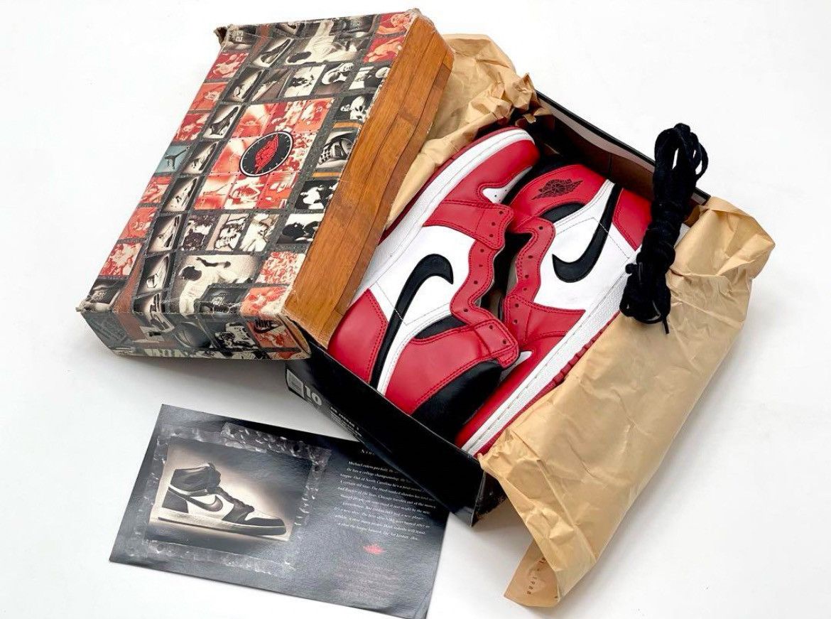 Jordan Brand 1994 Air Jordan 1 ‘CHICAGO’ Size US 10 / EU 43 - 1 Thumbnail