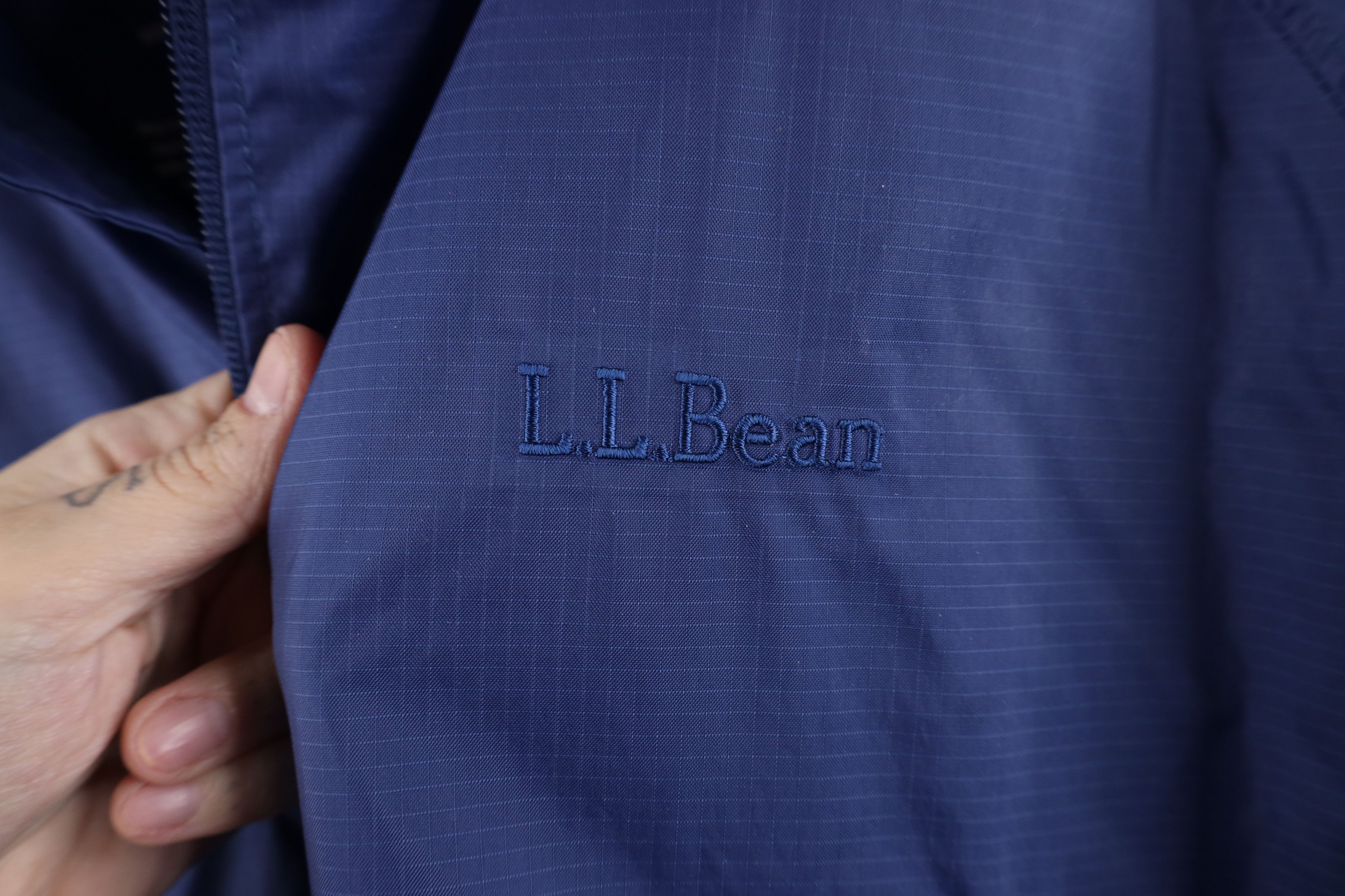 L.L. Bean × Vintage Vintage LL Bean Ripstop Hooded Rain Windbreaker Jacket Blue Size US L / EU 52-54 / 3 - 4 Thumbnail