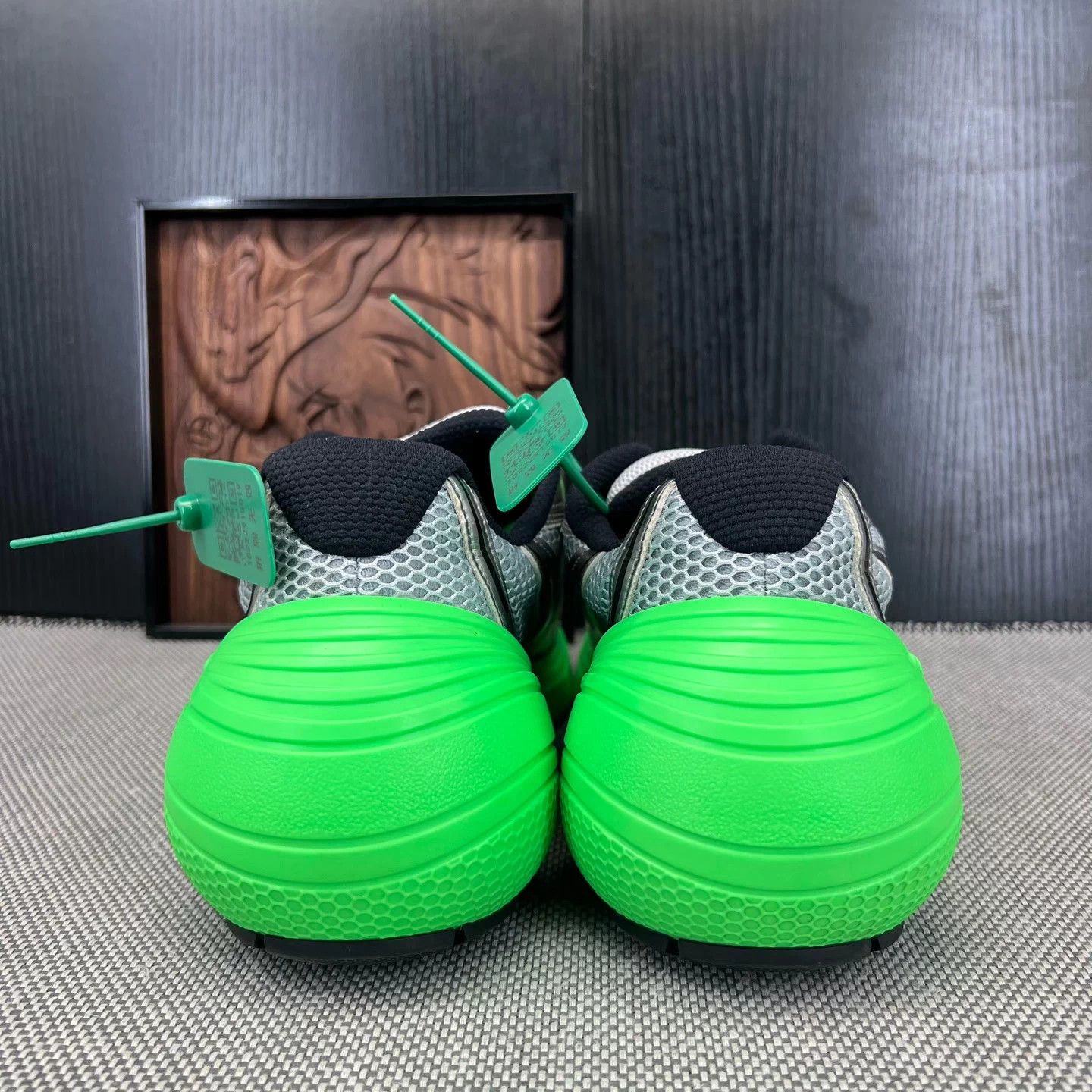 Givenchy Givenchy TK-MX Runner Silver Green 42 Mint Box Size US 9 / EU 42 - 7 Thumbnail