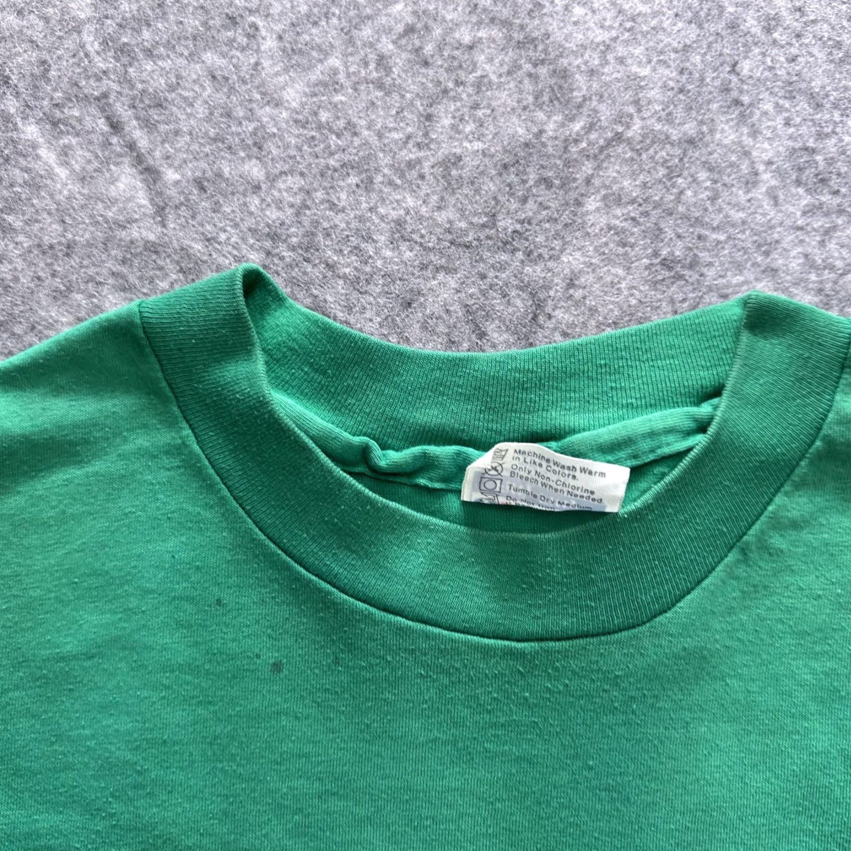 Hanes VINTAGE Hanes Shirt Mens XL Green B.C. SIGNS Graphic 50/50 Made USA Crew Neck Short Sleeve 80s Promo Tee Size US XL / EU 56 / 4 - 3 Thumbnail