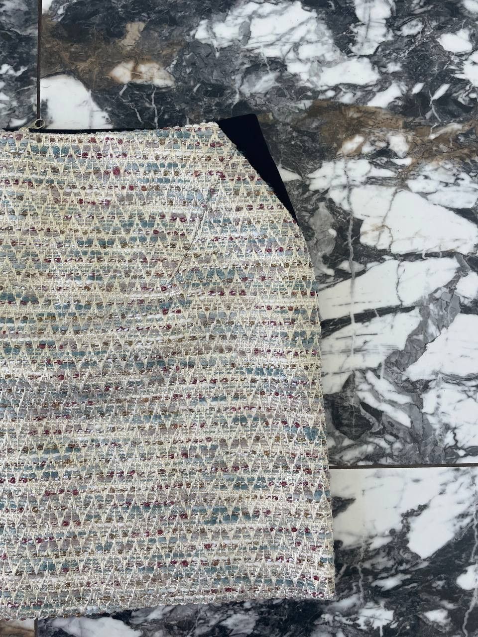 Ted Baker Ted Baker Geometric Tweed Skirt Size2 UK10 Gold Thread Lined Size 28" / US 6 / IT 42 - 3 Thumbnail