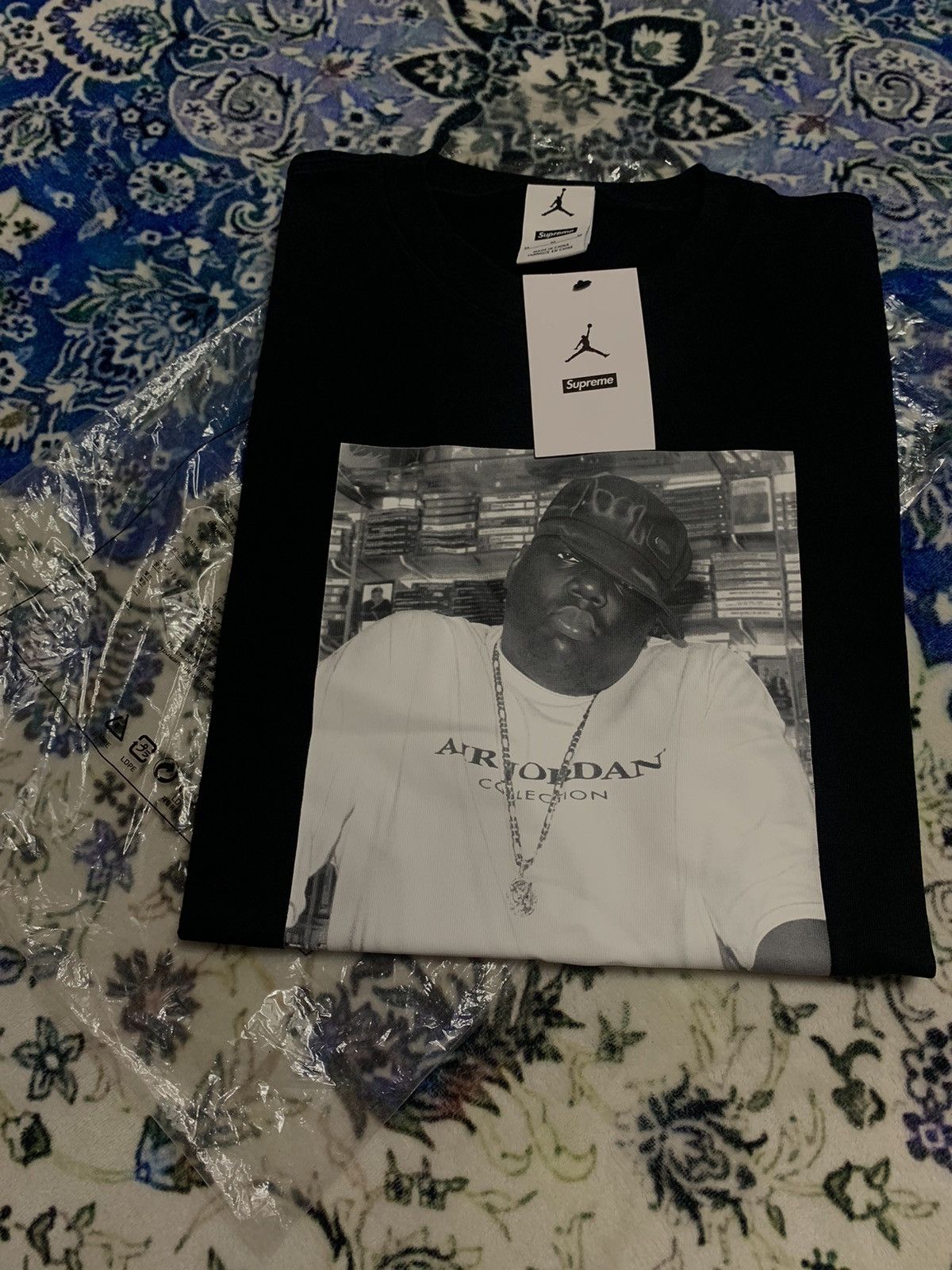 Nike × Supreme Supreme Jordan “Biggie” Tee Size US M / EU 48-50 / 2 - 2 Thumbnail