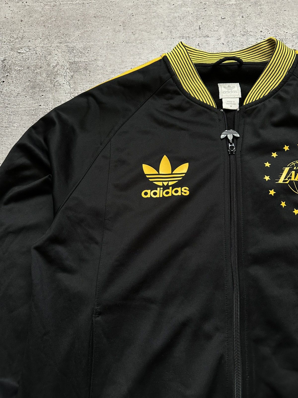 Adidas Adidas LA Lakers 15 Time NBA World Champions Track Jacket Size US M / EU 48-50 / 2 - 4 Thumbnail