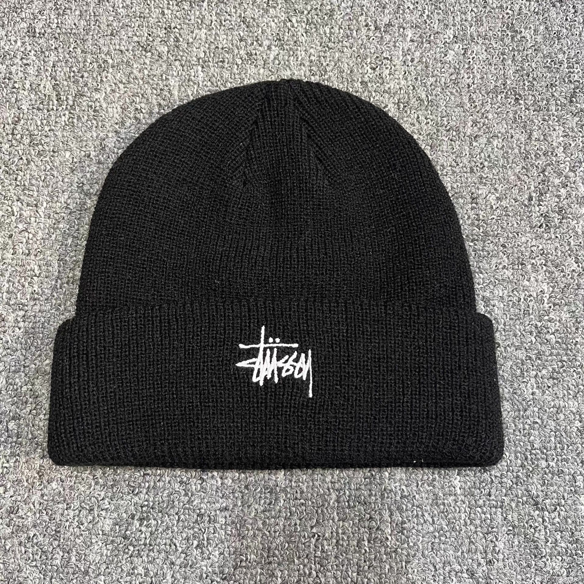 Stussy Stussy Classic Solid Color Embroidered Logo Knit Beanie Q7 Size ONE SIZE - 3 Thumbnail