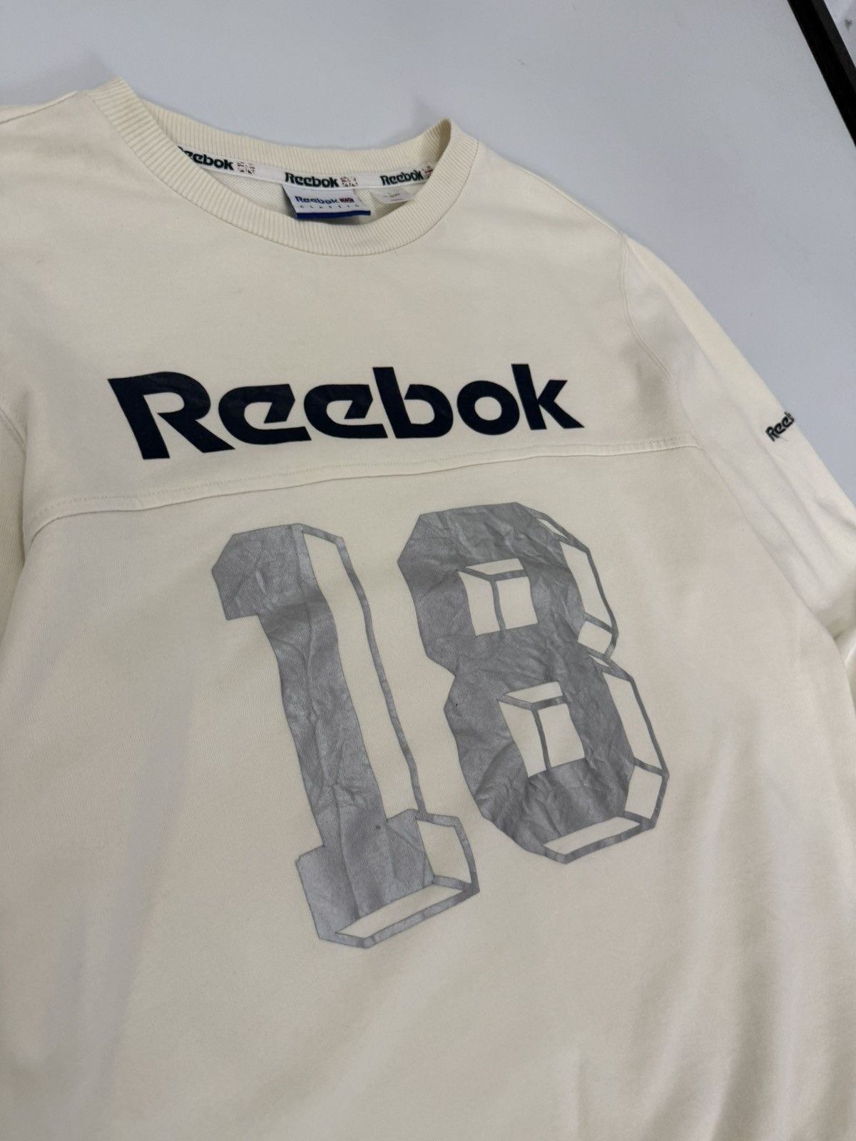 Reebok 🔥 Y2K REEBOK CLASSIC Britain Flag Patches Roundneck - L Size US S / EU 44-46 / 1 - 4 Thumbnail