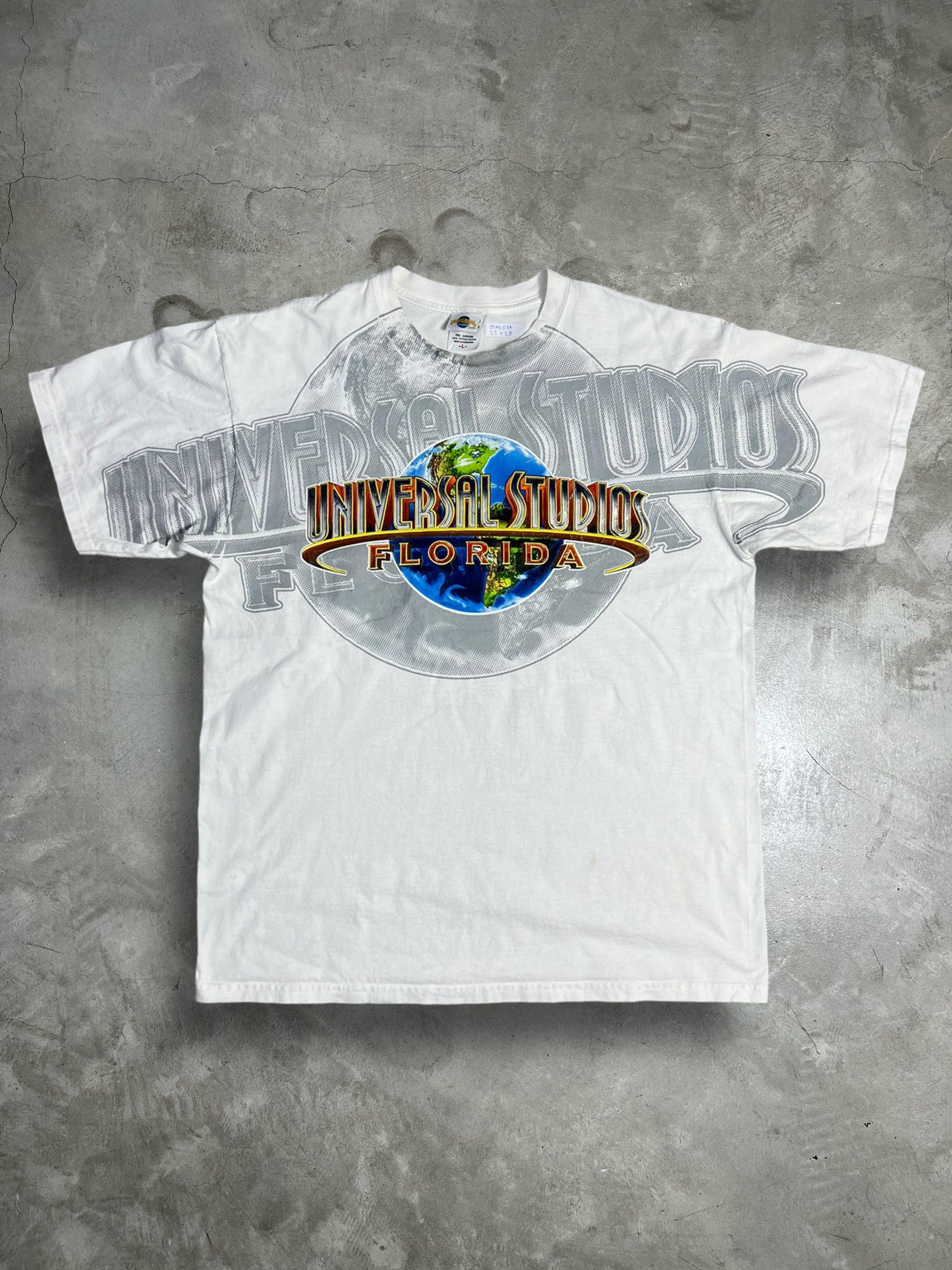 Universal Studios Universal Studio Florida Big Print Tee (L) GTME084 Size US L / EU 52-54 / 3 - 1 Thumbnail
