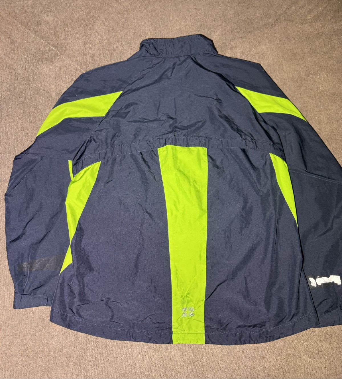 Nike vintage Nike "MMIV" lightweight nylon windbreaker jacket Size US XL / EU 56 / 4 - 3 Thumbnail
