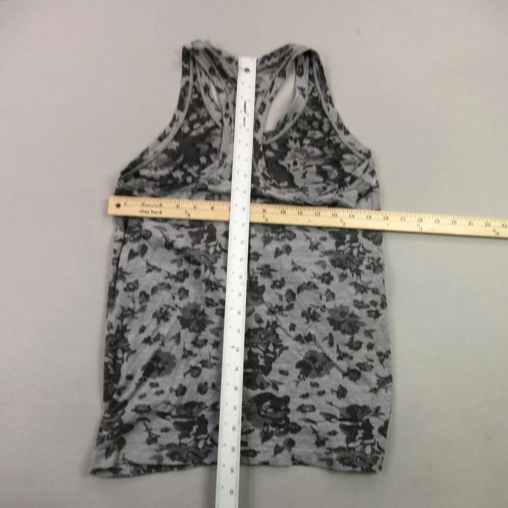 Athleta Athleta Top Womens Medium Sleeveless Lightweight Workout Casual Crew Neck Size M / US 6-8 / IT 42-44 - 6 Thumbnail