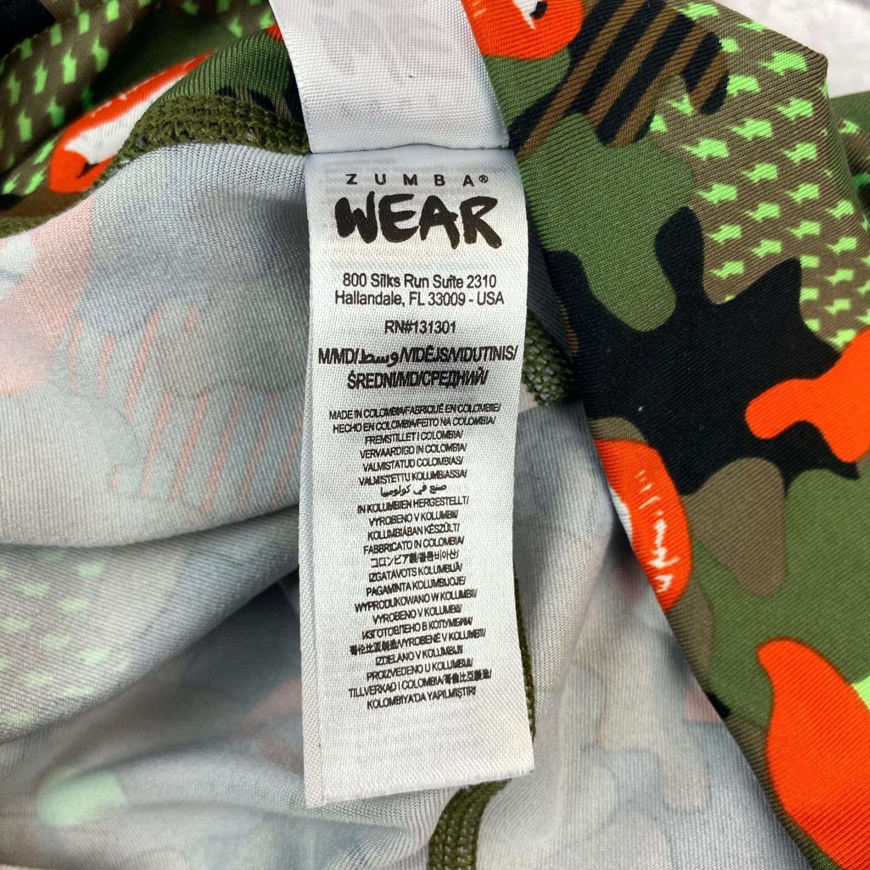 Vintage Zumba Womens Camoflouge Leggings W28 Capri Army green Low Rise Spley Lip Size 28" / US 6 / IT 42 - 6 Thumbnail