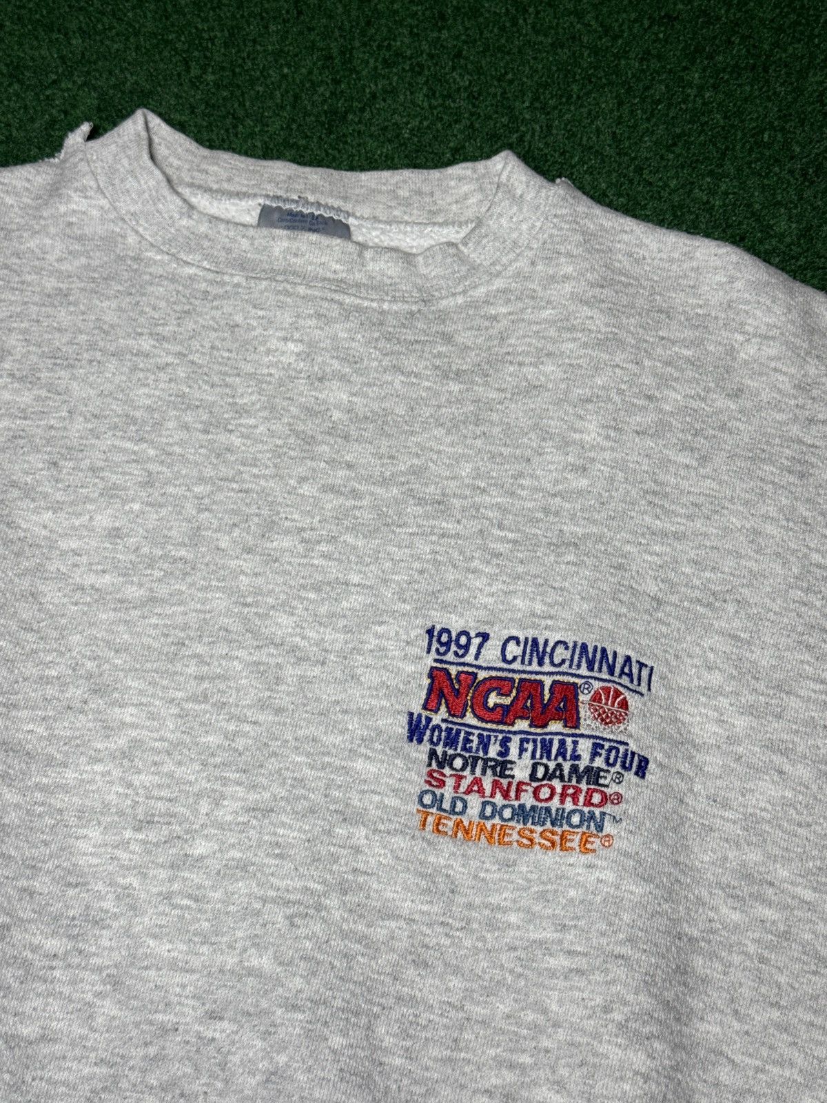 Logo 7 90s Womens Basketball NCAA March Madness Sweatshirt Size XL / US 12-14 / IT 48-50 - 2 Thumbnail