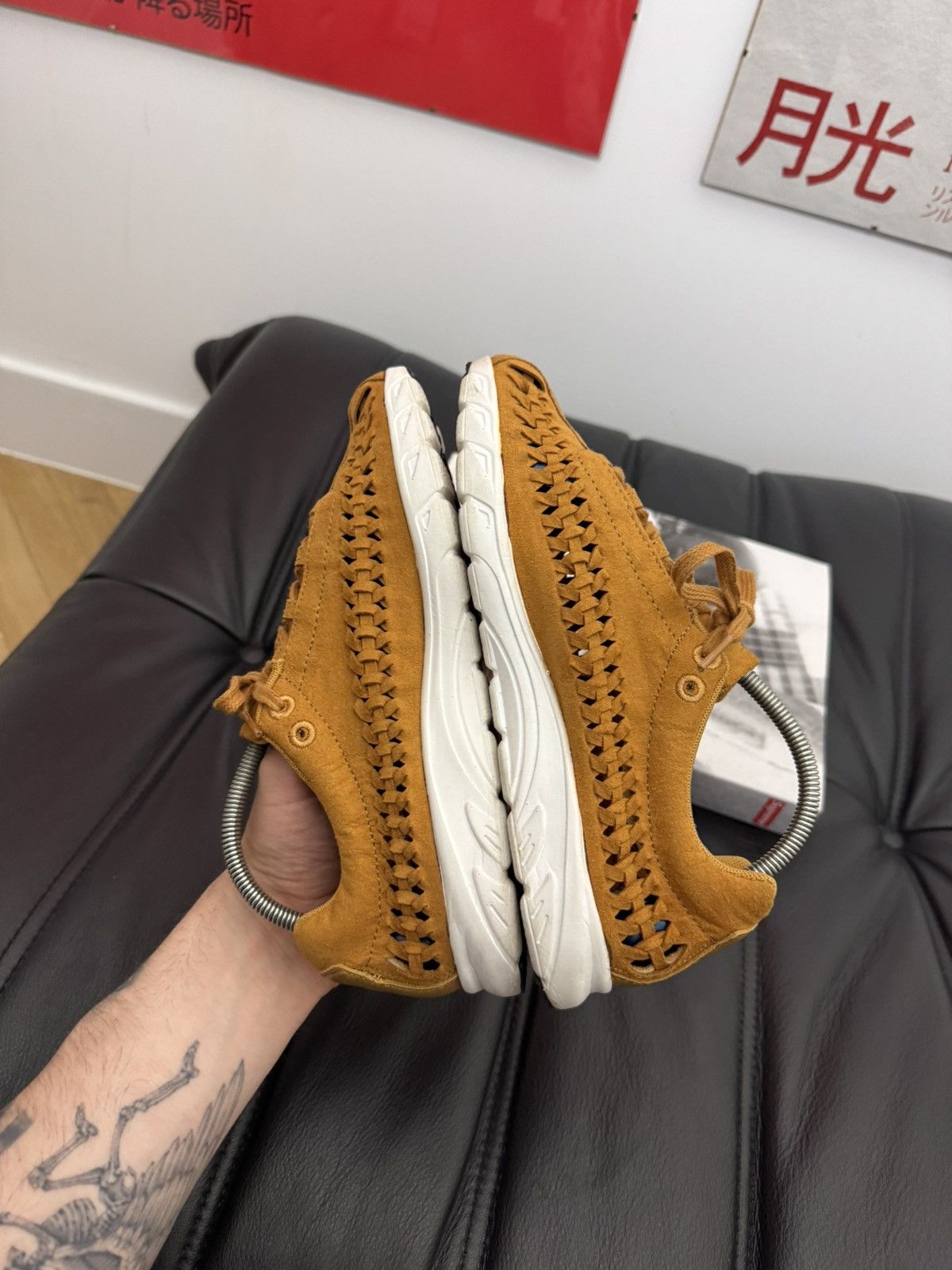 Nike Nike Mayfly Woven Low Mustard Sneakers Rare Streetwear Hype Size US 5.5 / EU 38 - 6 Thumbnail