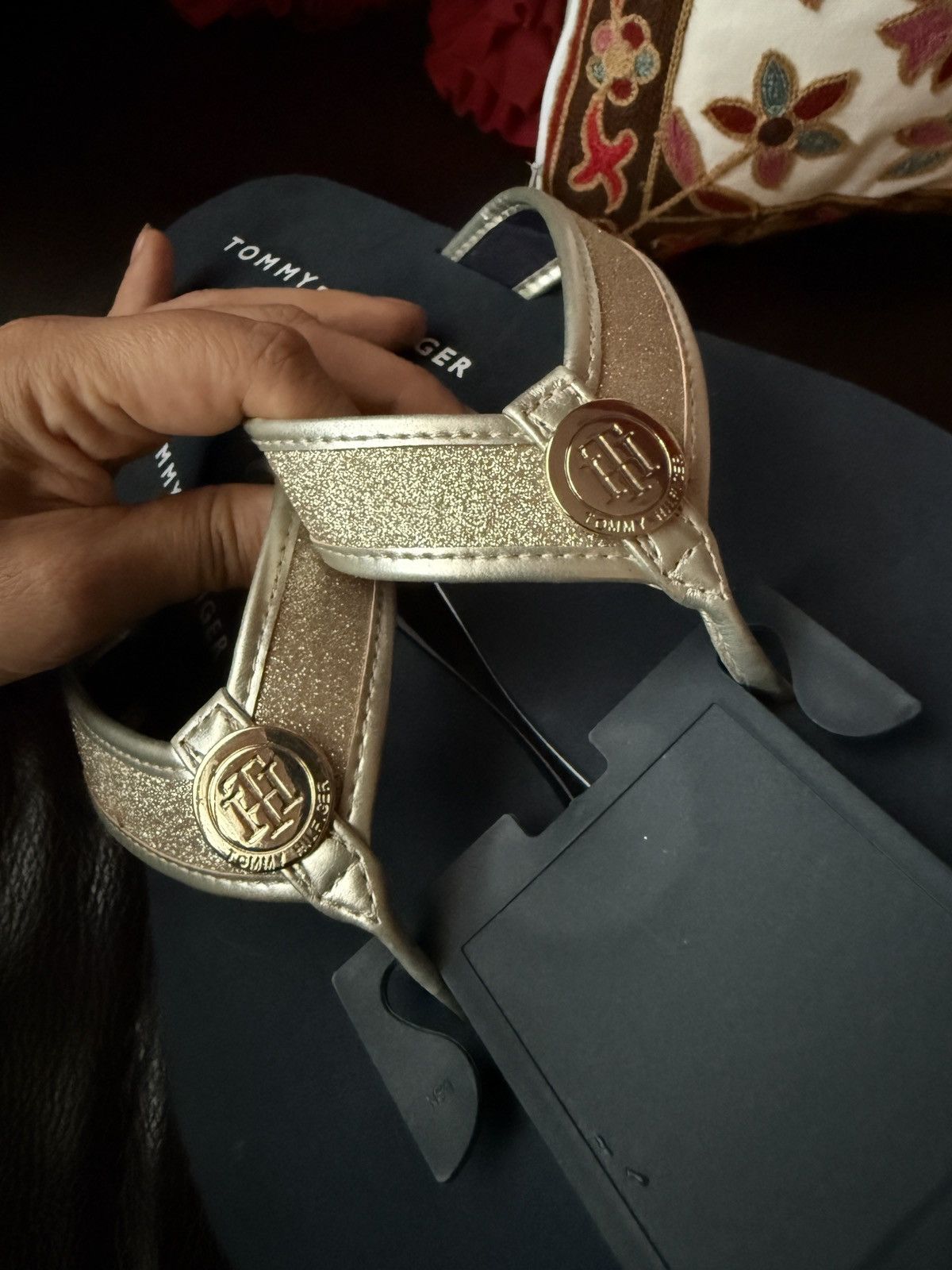 Tommy Hilfiger TOMMY HILFIGER Glitter Sandals Flip flops 9 Womens Navy Gold Size US 9 / IT 39 - 3 Thumbnail